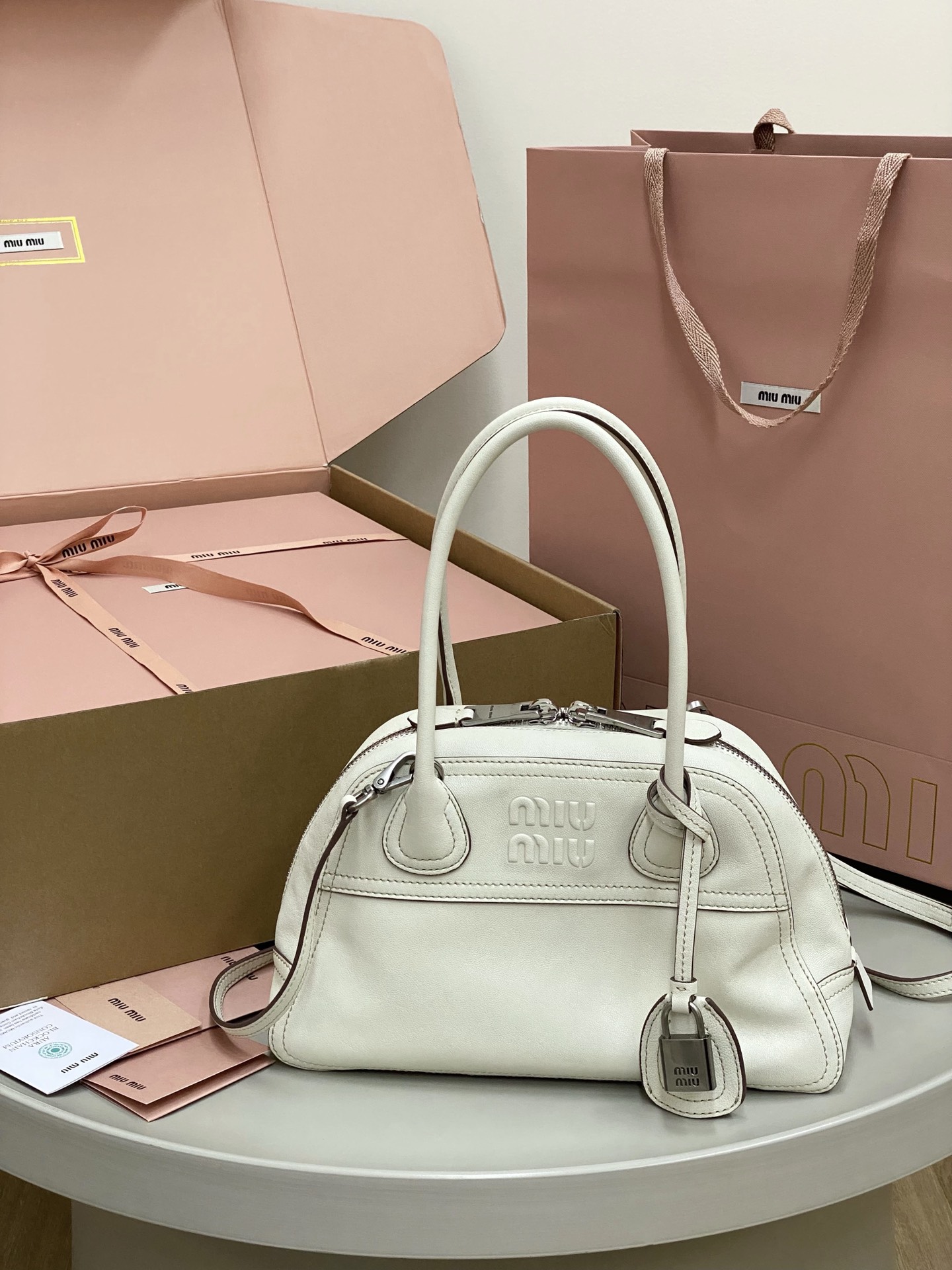 新作通販 超美品 ミュウミュウ 鞄 bag ボストンバッグ 2606