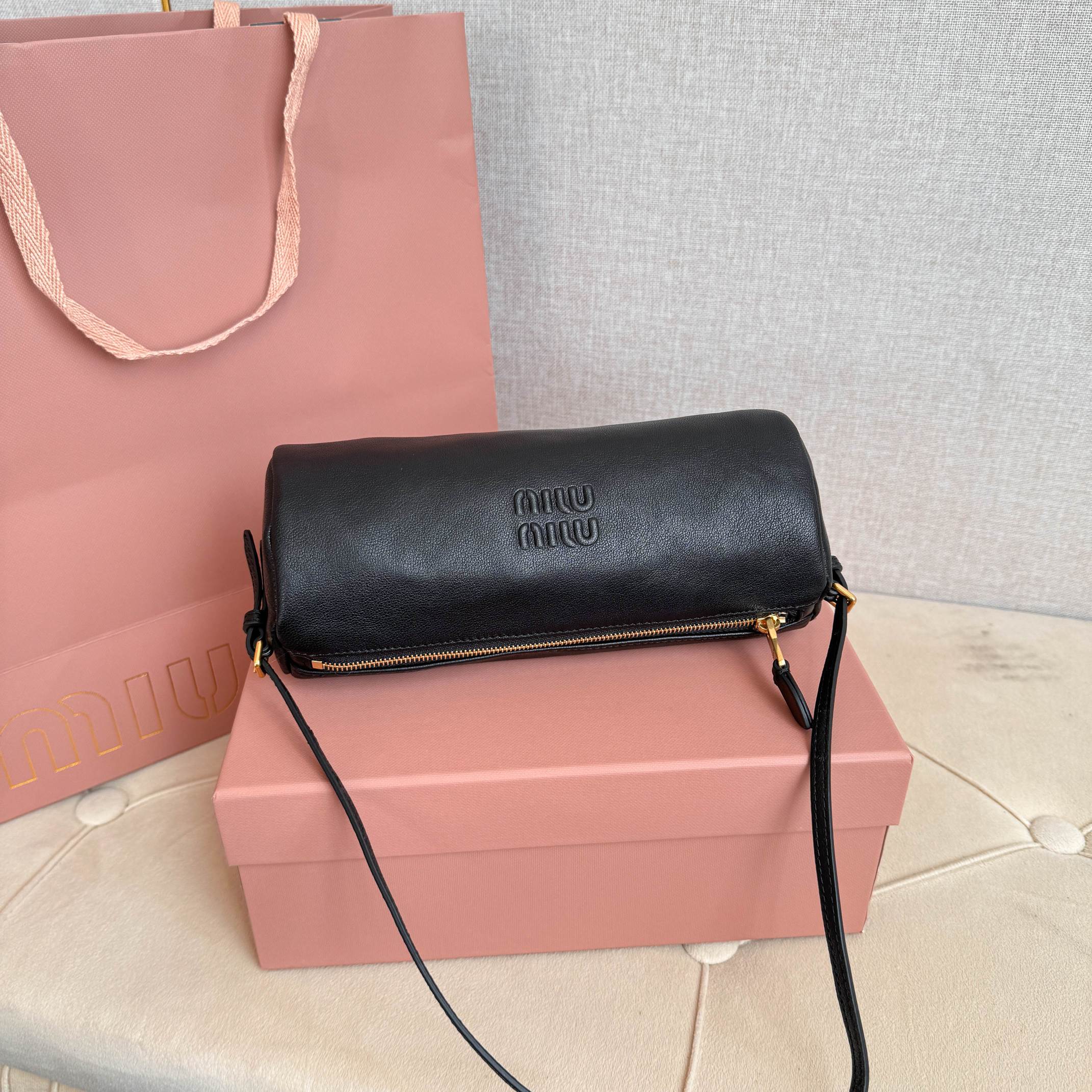超可愛いミュウミュウ 鞄 肩掛けかばん スモールバッグ 2606