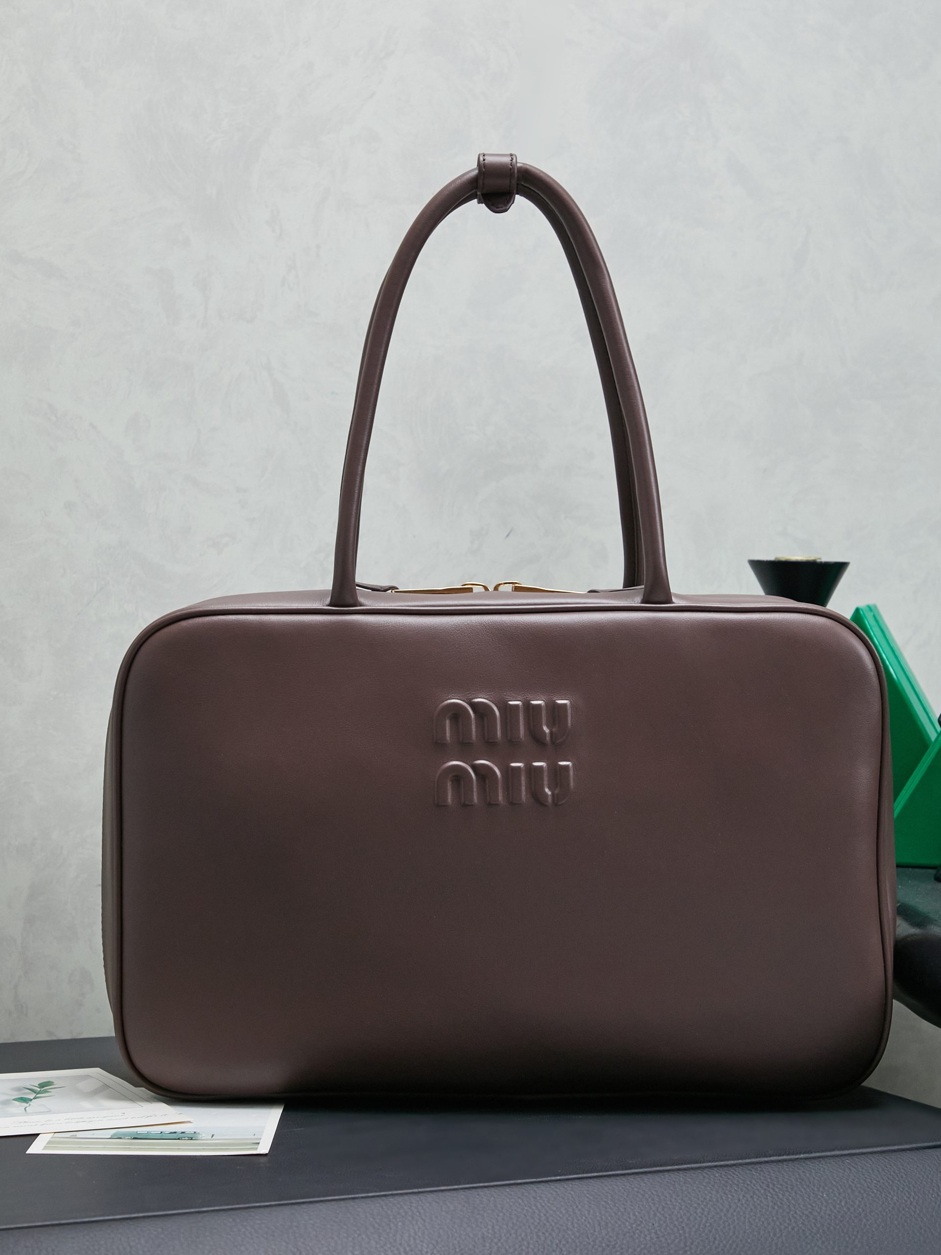 人気商品 超美品 ミュウミュウ 鞄 レザートートバッグ 2606