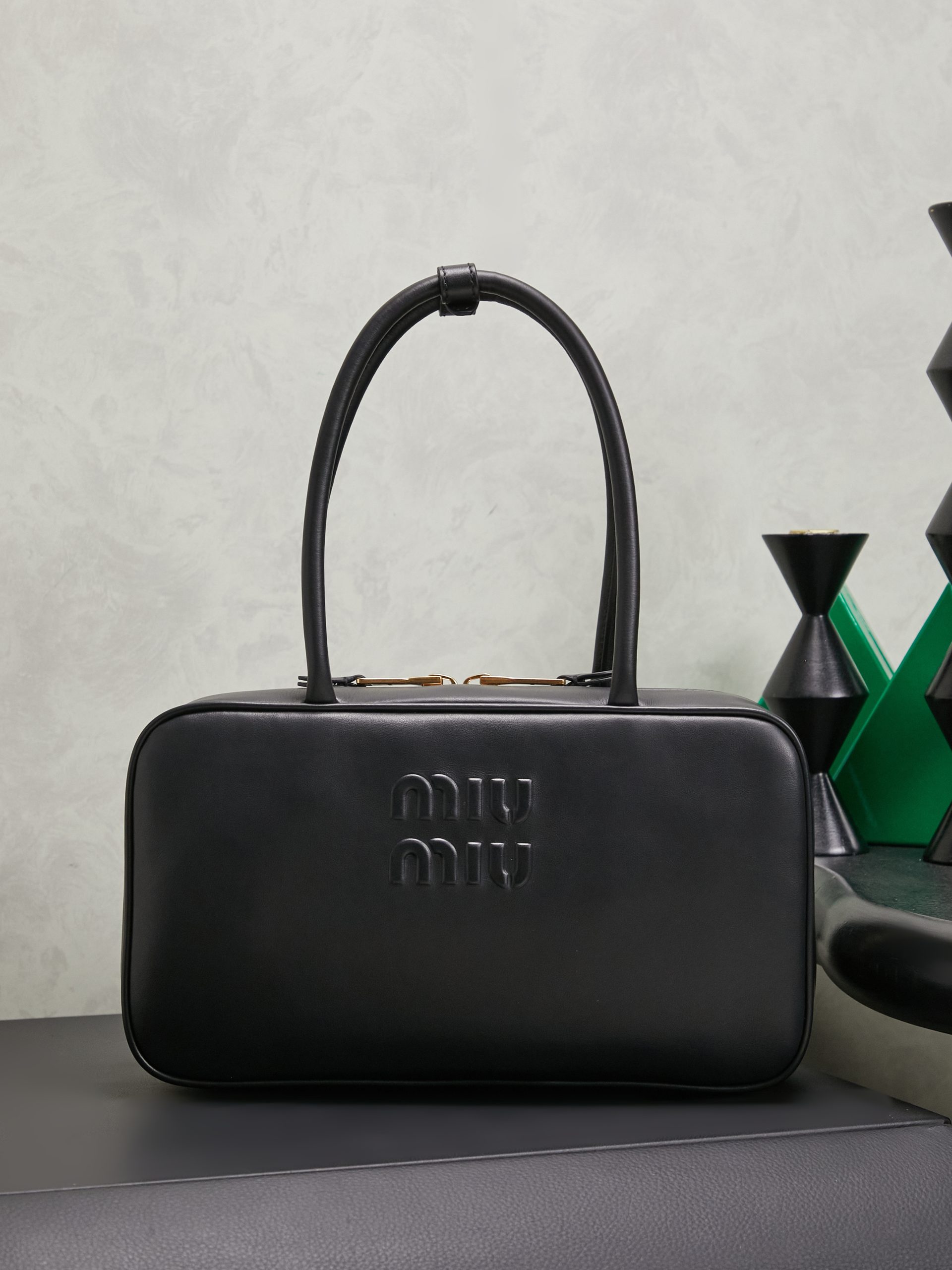 新作通販 超美品 ミュウミュウ 鞄 ショルダーハンドバッグ