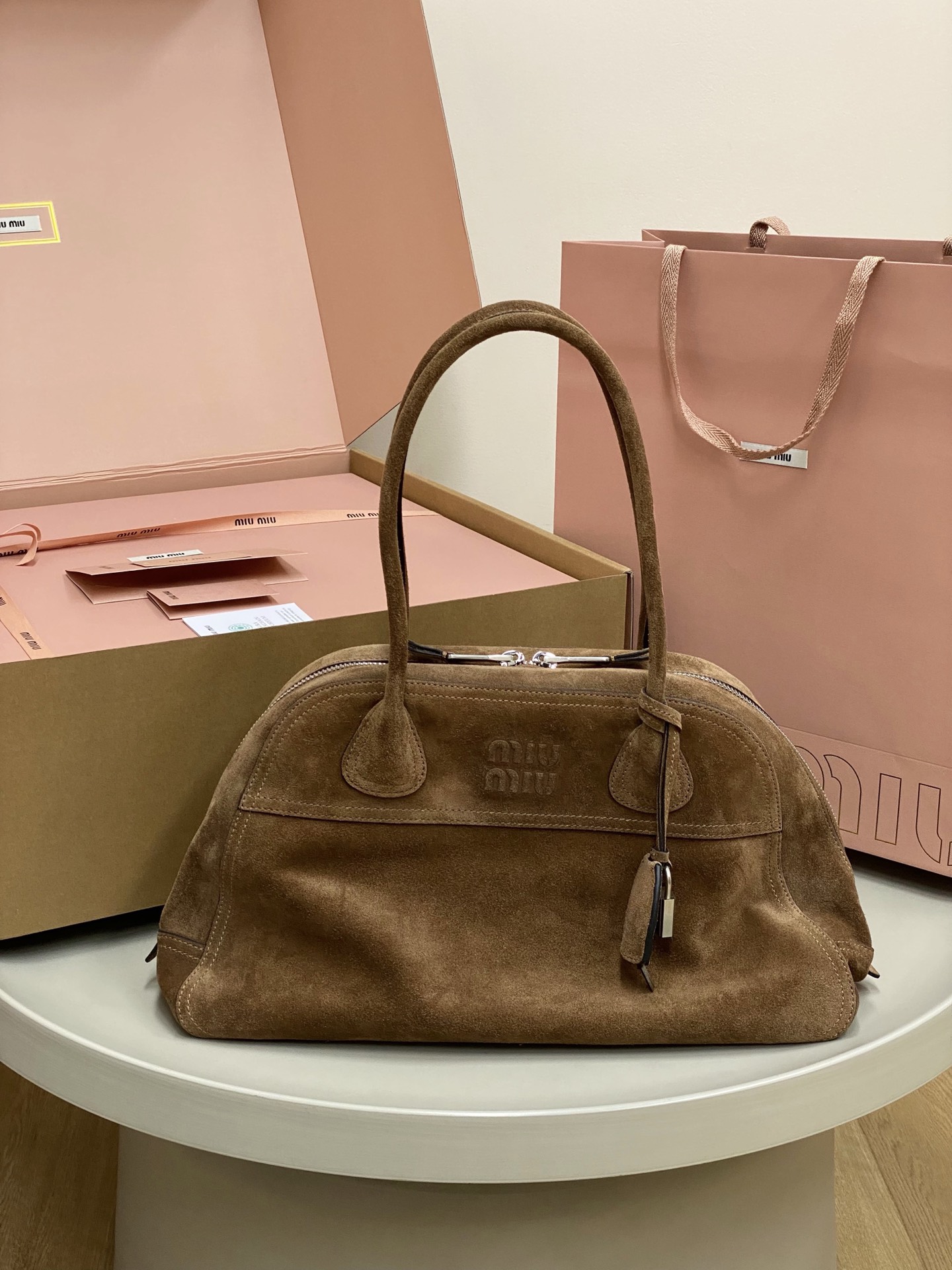 新作通販 超美品 ミュウミュウ 鞄 bag ボストンバッグ 2606