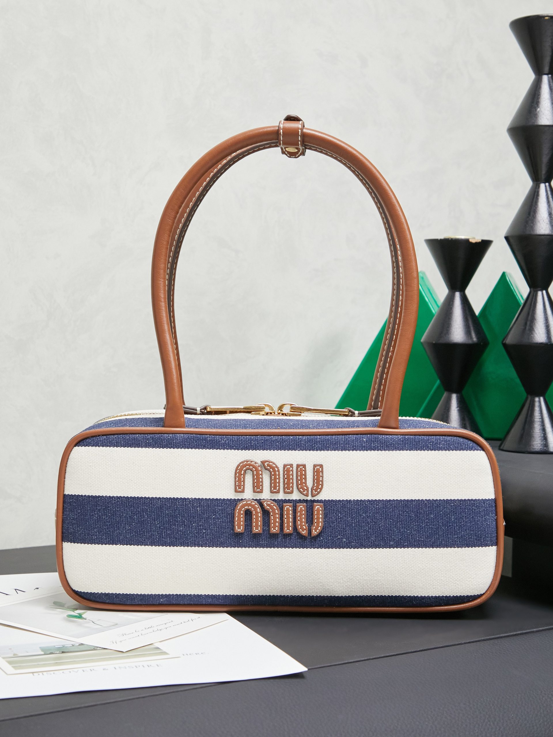 人気商品 超美品 ミュウミュウ 鞄 セミショルダー バッグ 2606