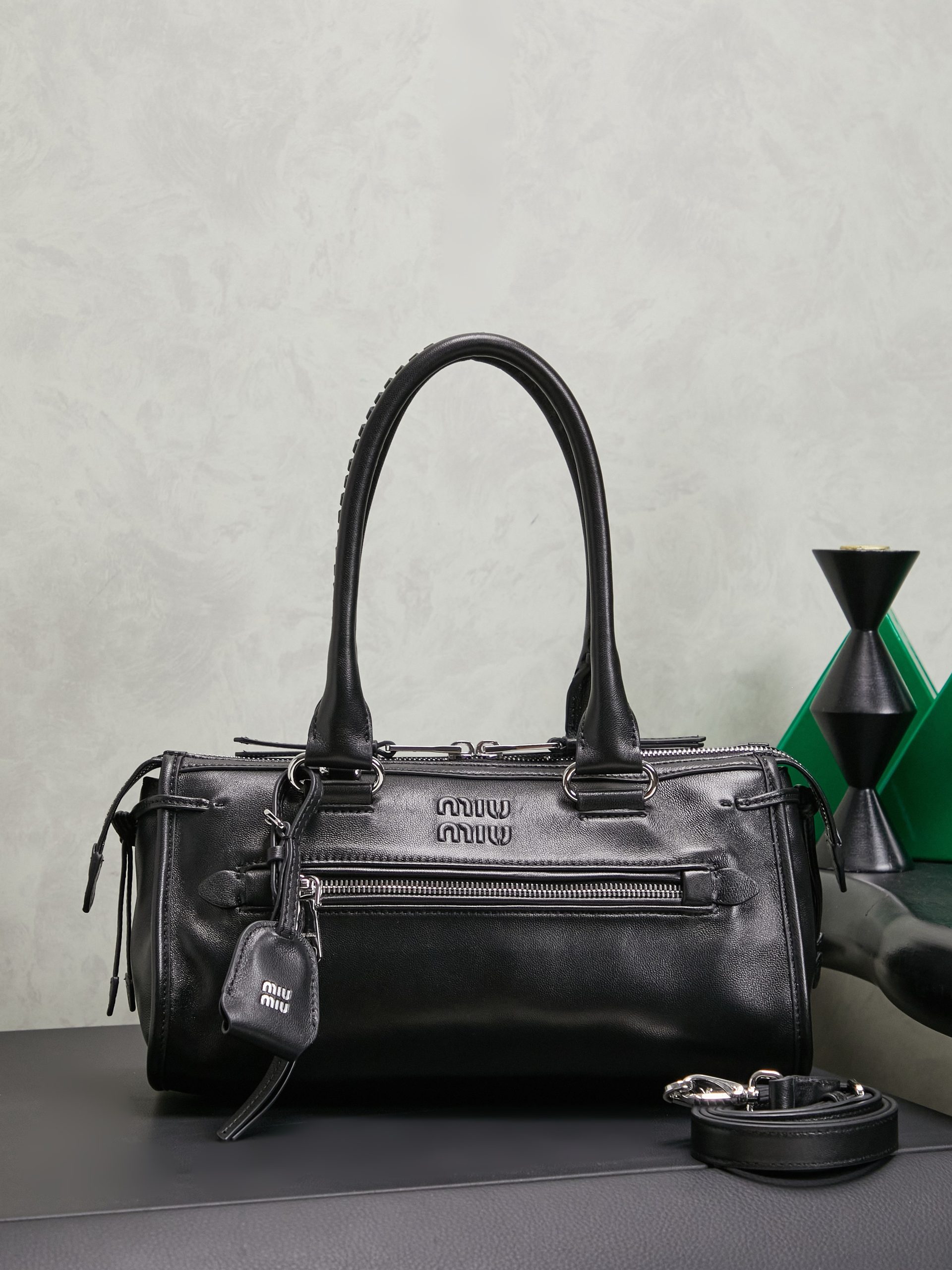 新作通販 超美品 ミュウミュウ 鞄 ショルダーハンドバッグ
