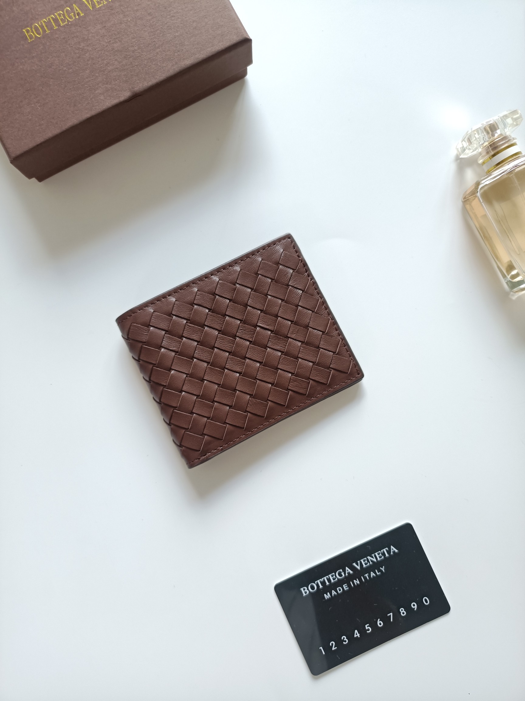 ボッテガ ヴェネタ 財布 コインケース 名刺入れ Wallet コピー通販2606XBJ60-743211-1