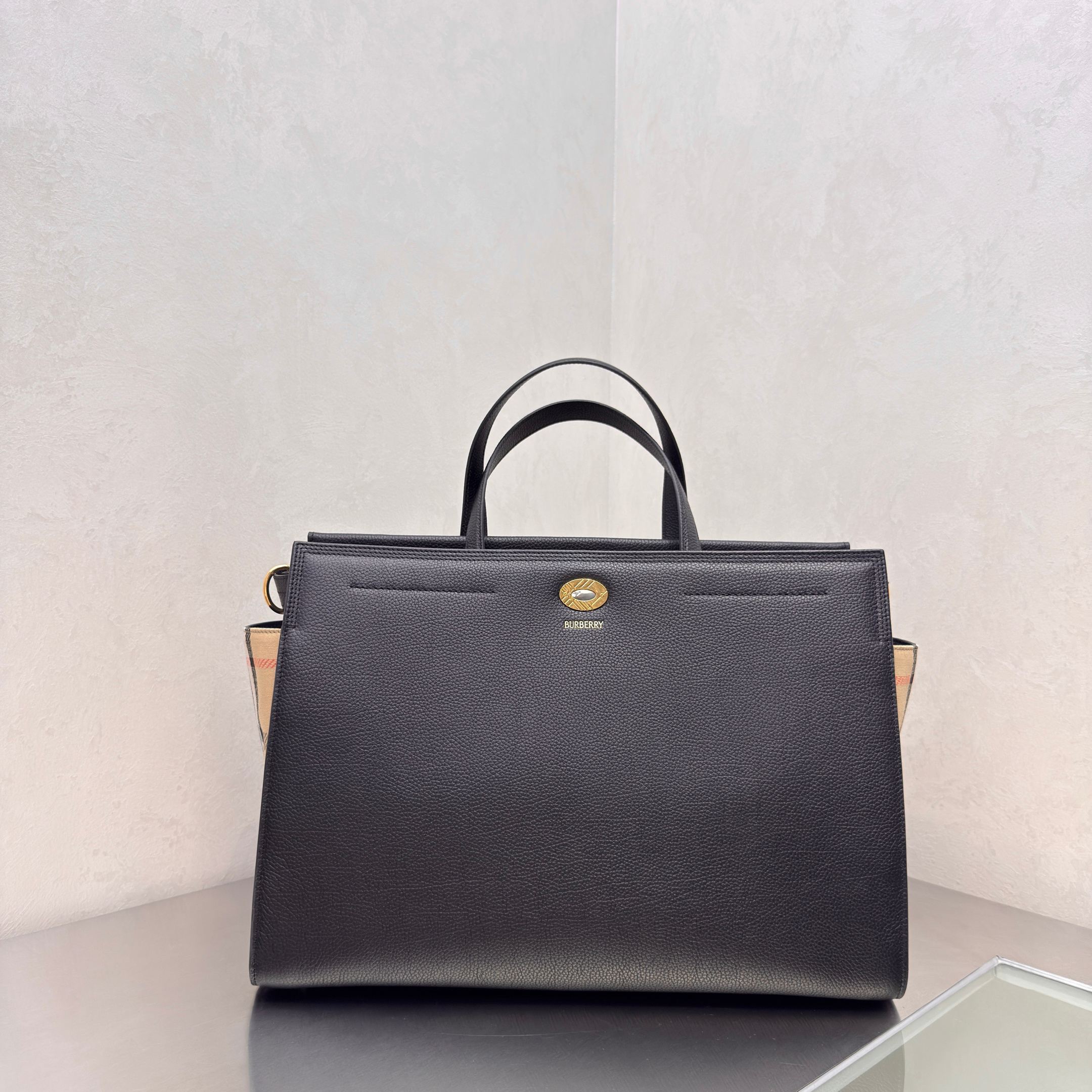 激安人気新品鞄 バッグ バーバリー Cotswolds トートバッグ 2606