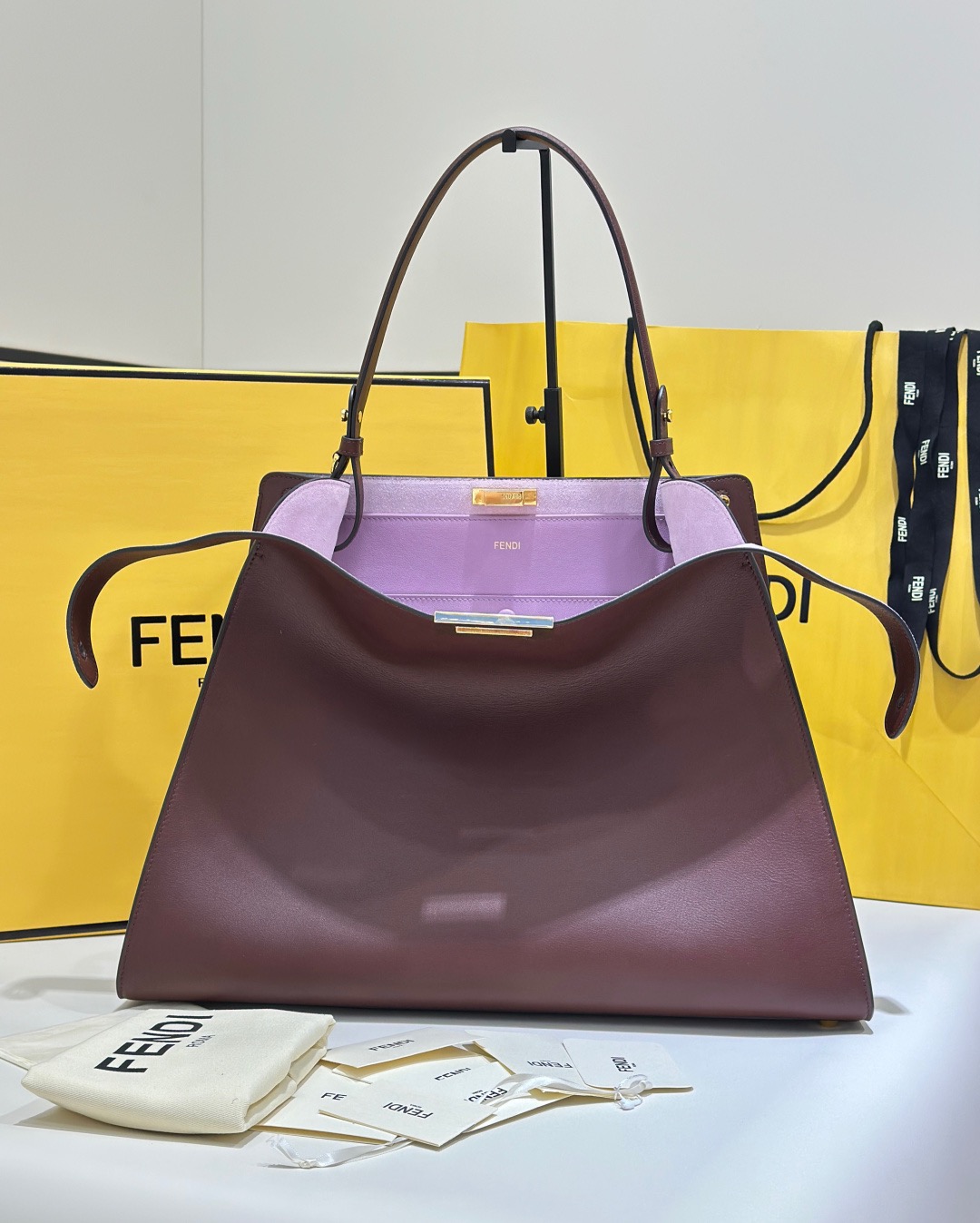 激安人気新品鞄 バッグ フェンディFD 2Way ハンドバッグ 2606