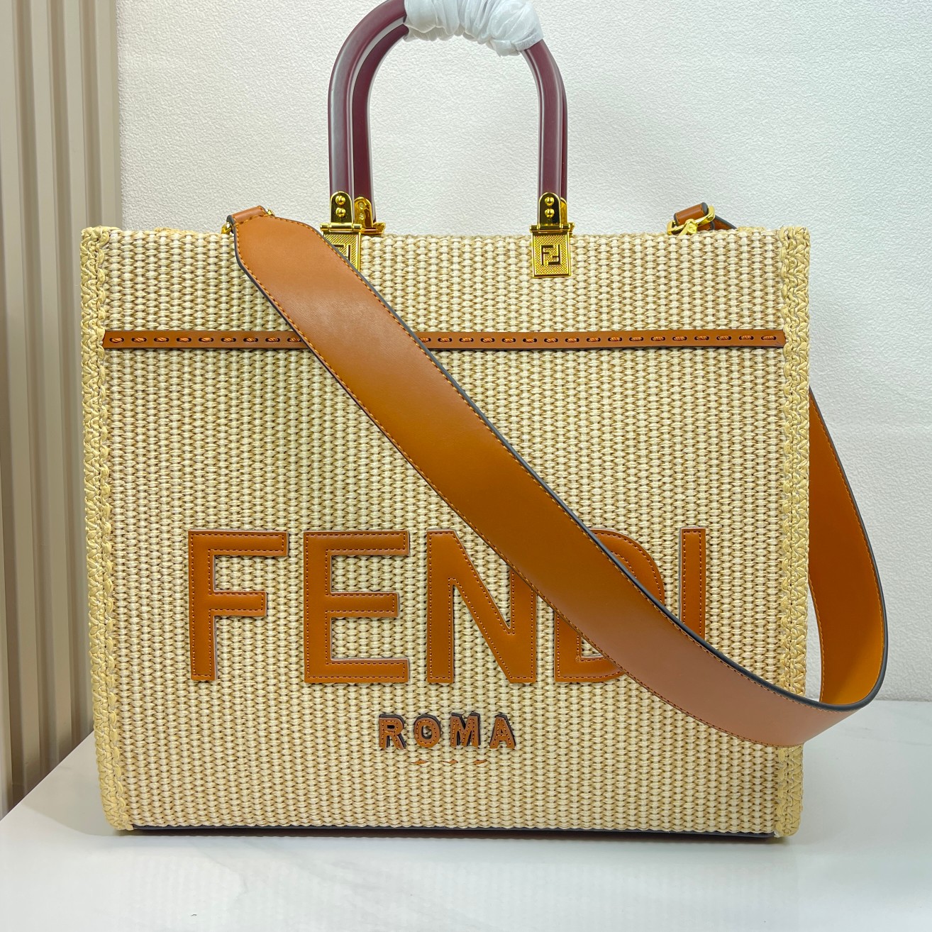 激安人気新品鞄 バッグ フェンディ Sunshine M トートバッグ