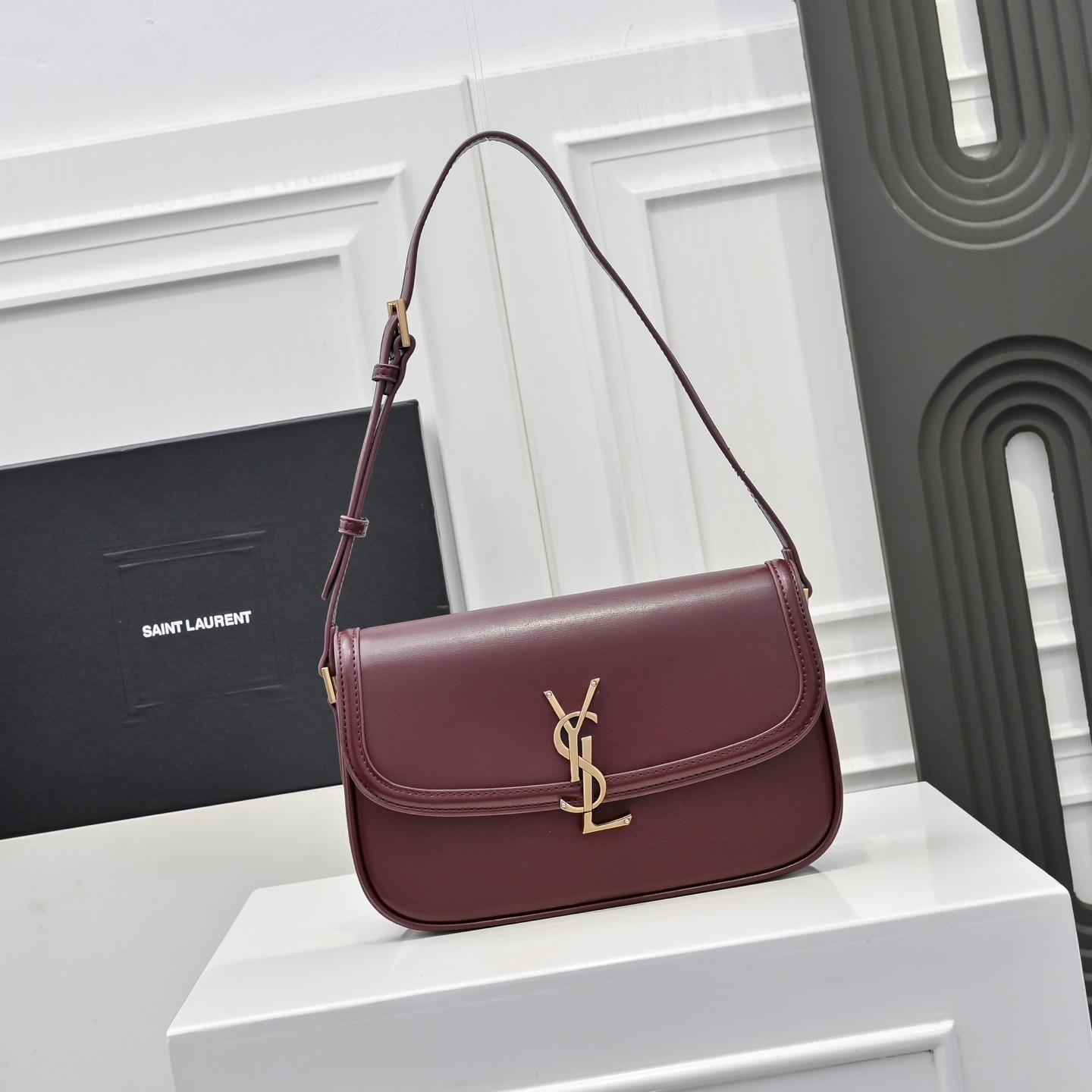 YSLイヴ サンローラン 鞄 ショルダーバッグ ハンドバッグ 激安