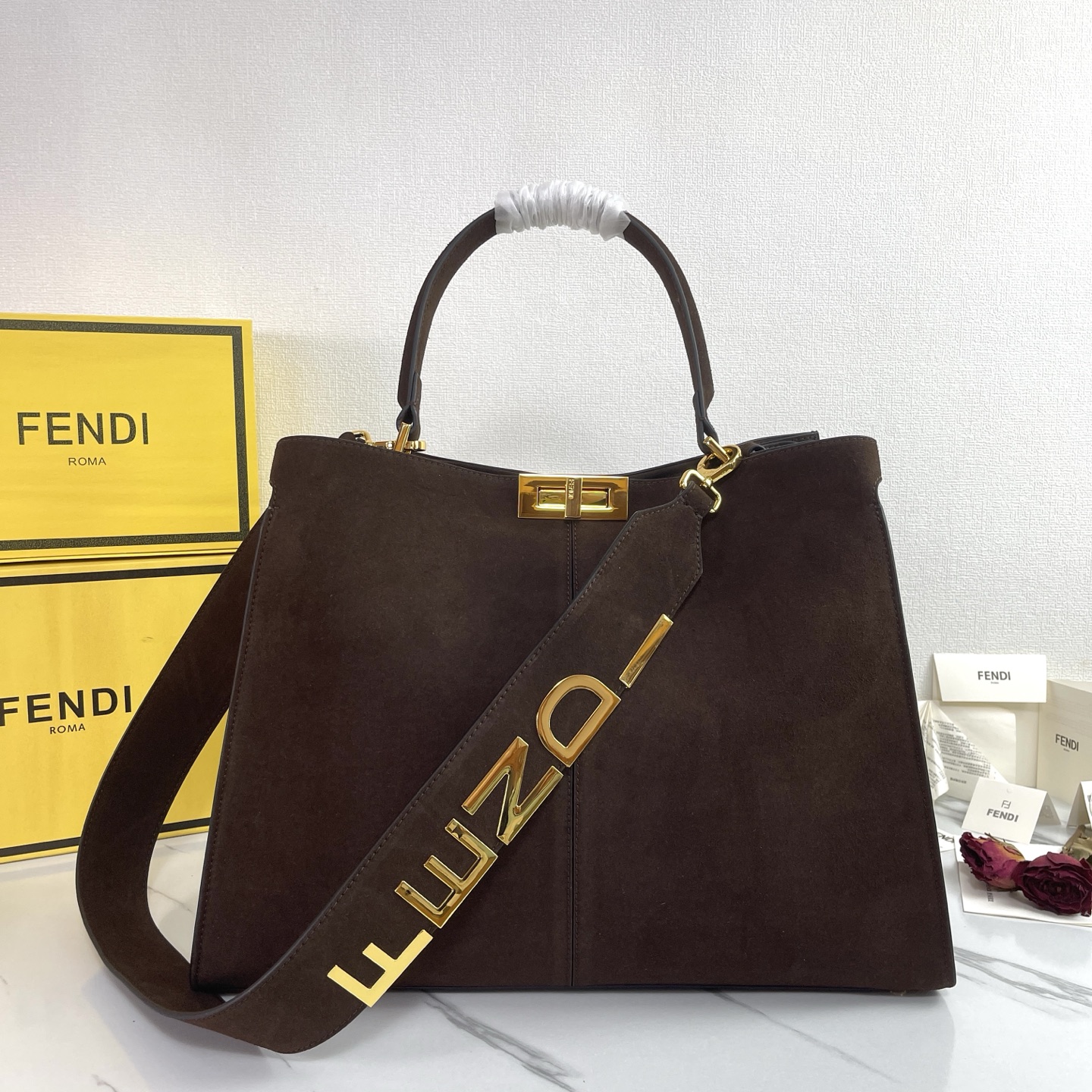 激安人気新品鞄 バッグ フェンディ Peekaboo ハンドバッグ 2606