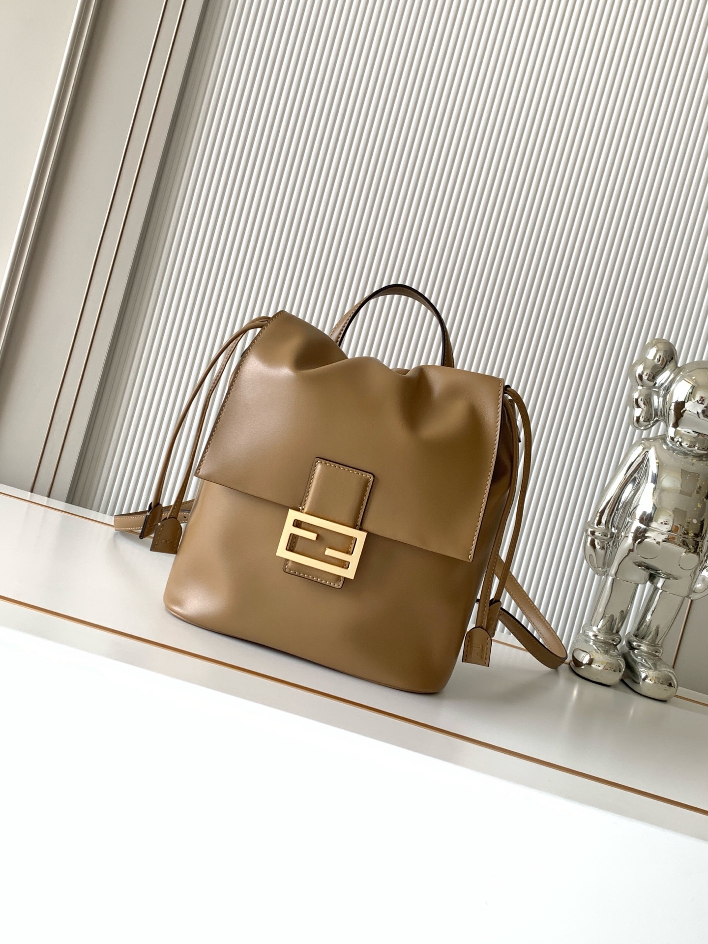 激安人気新品鞄 バッグ フェンディ FENDI 後背包 リュック