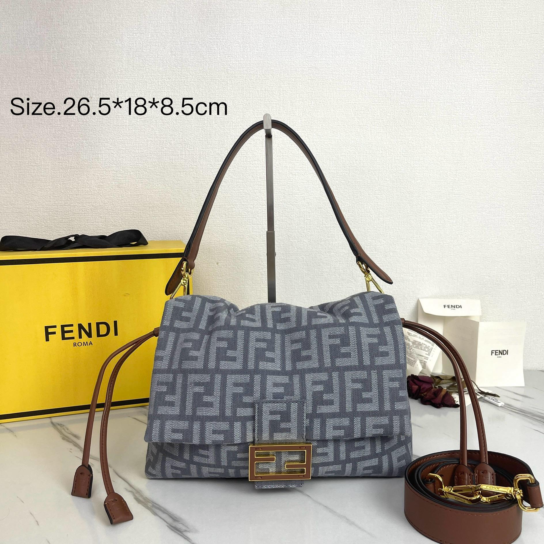 激安人気新品鞄 バッグ フェンディMamma ハンドバッグ M 2606