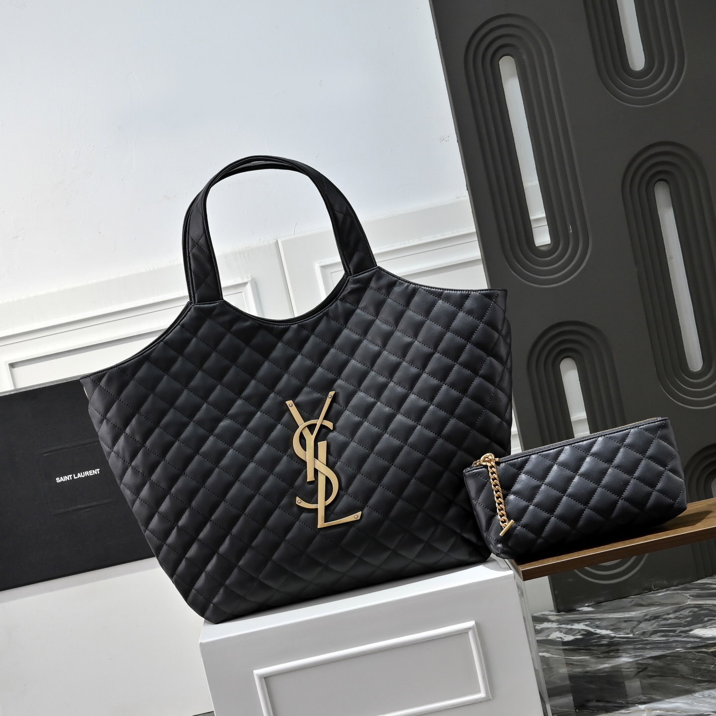 YSLイヴ サンローラン 鞄 トートバッグ ハンドバッグ 激安