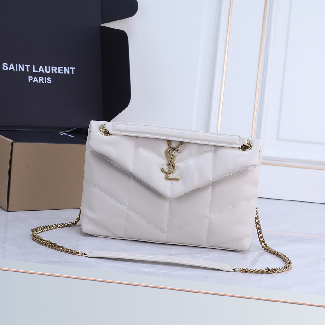 YSLイヴ サンローラン 鞄 ショルダーバッグ ハンドバッグ 2606
