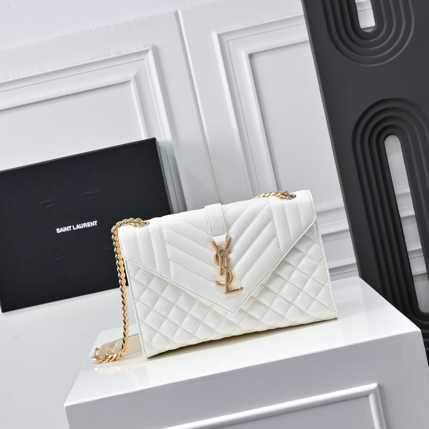 YSLイヴ サンローラン 鞄 ショルダーバッグ ハンドバッグ 激安2606