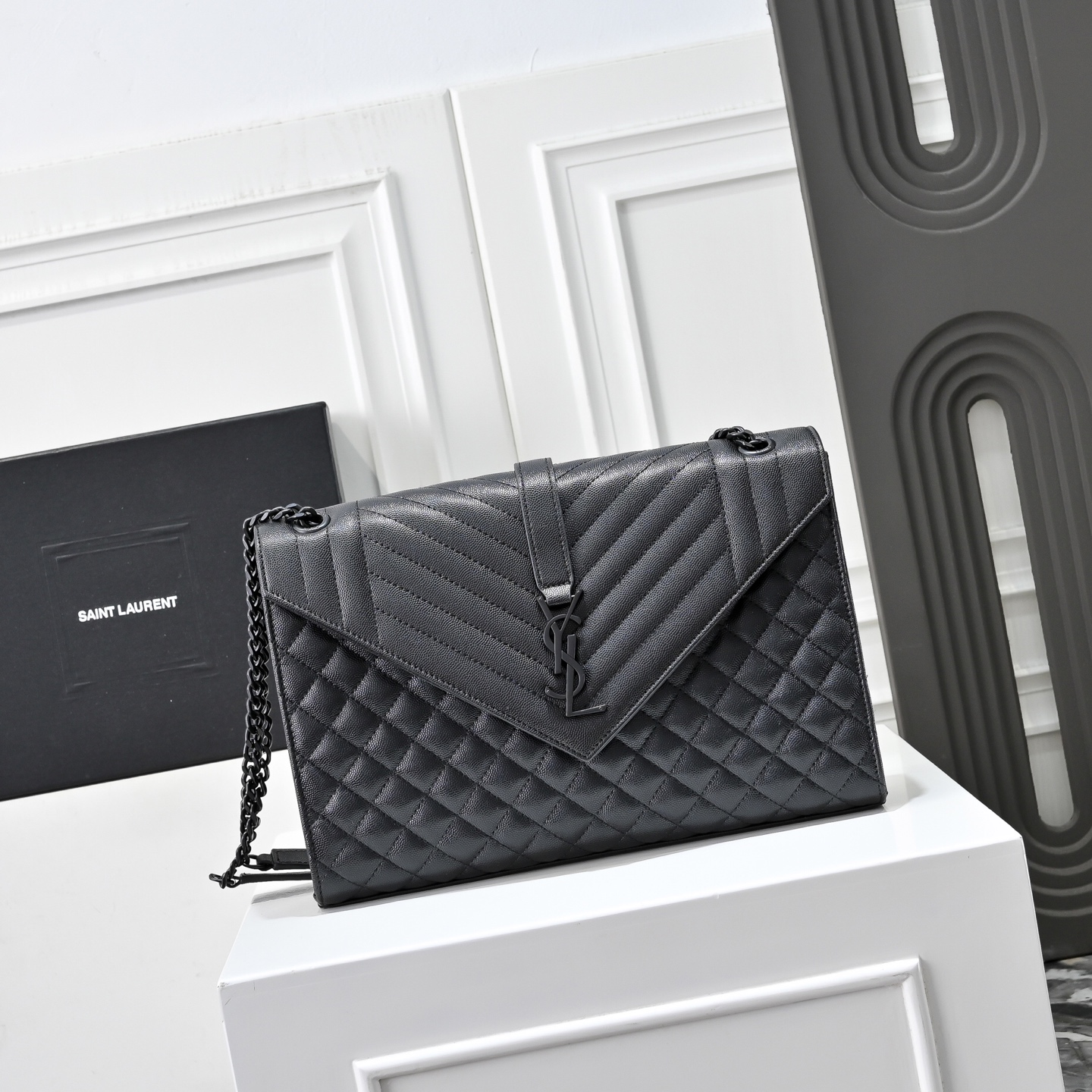 YSLイヴ サンローラン 鞄 ショルダーバッグ ハンドバッグ 激安