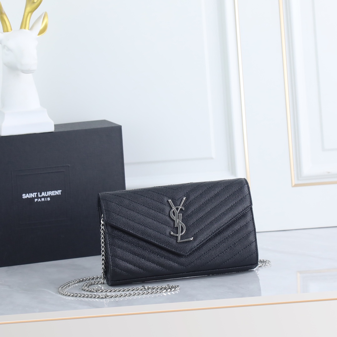YSLイヴ サンローラン 鞄 ショルダーバッグ ハンドバッグ 2606