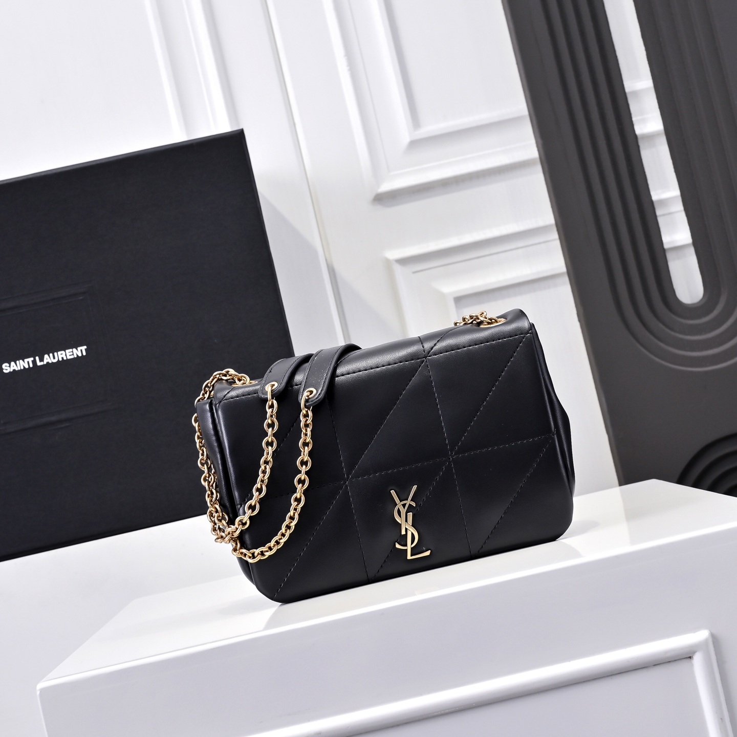 YSLイヴ サンローラン 鞄 ショルダーバッグ ハンドバッグ 激安