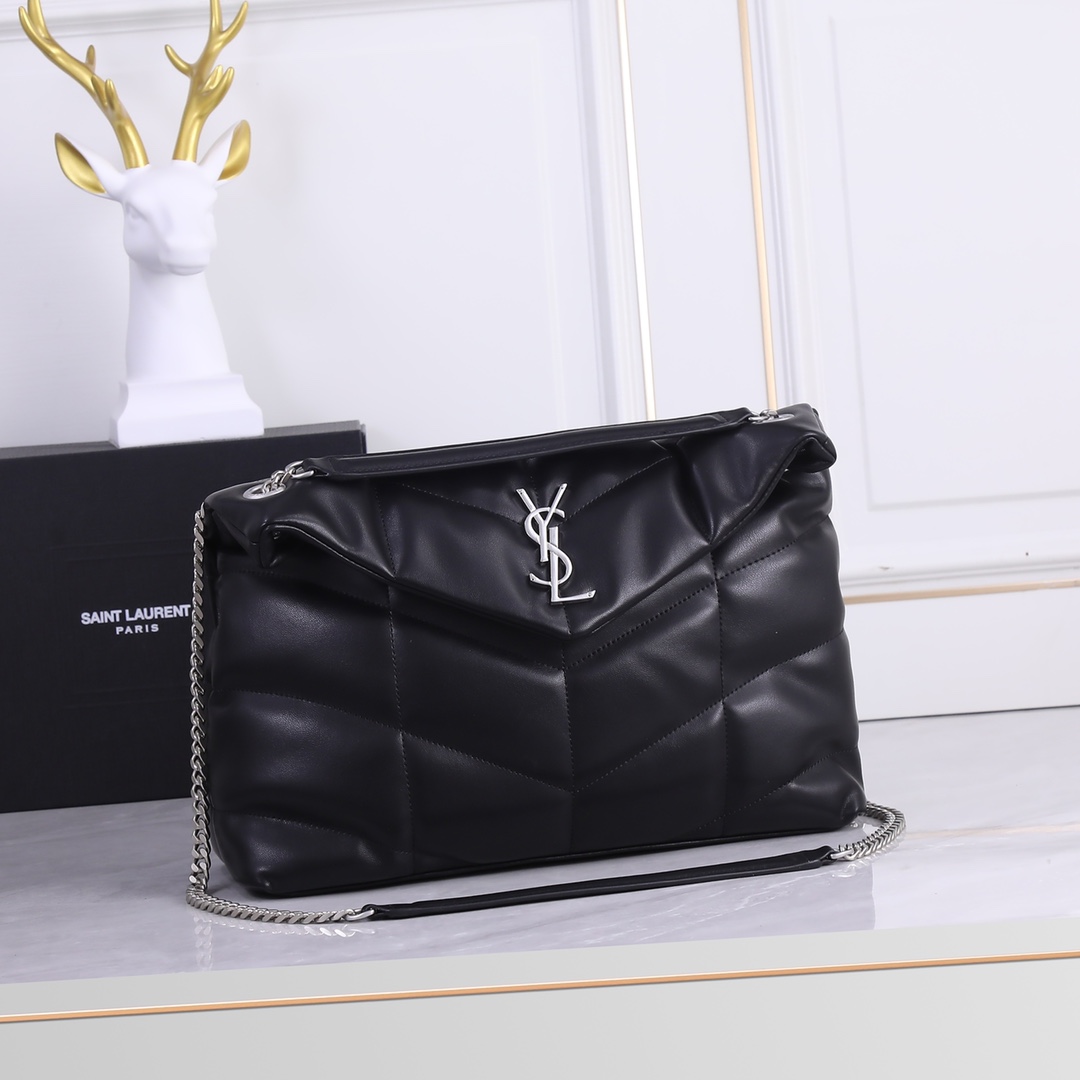 YSLイヴ サンローラン 鞄 ショルダーバッグ ハンドバッグ 2606