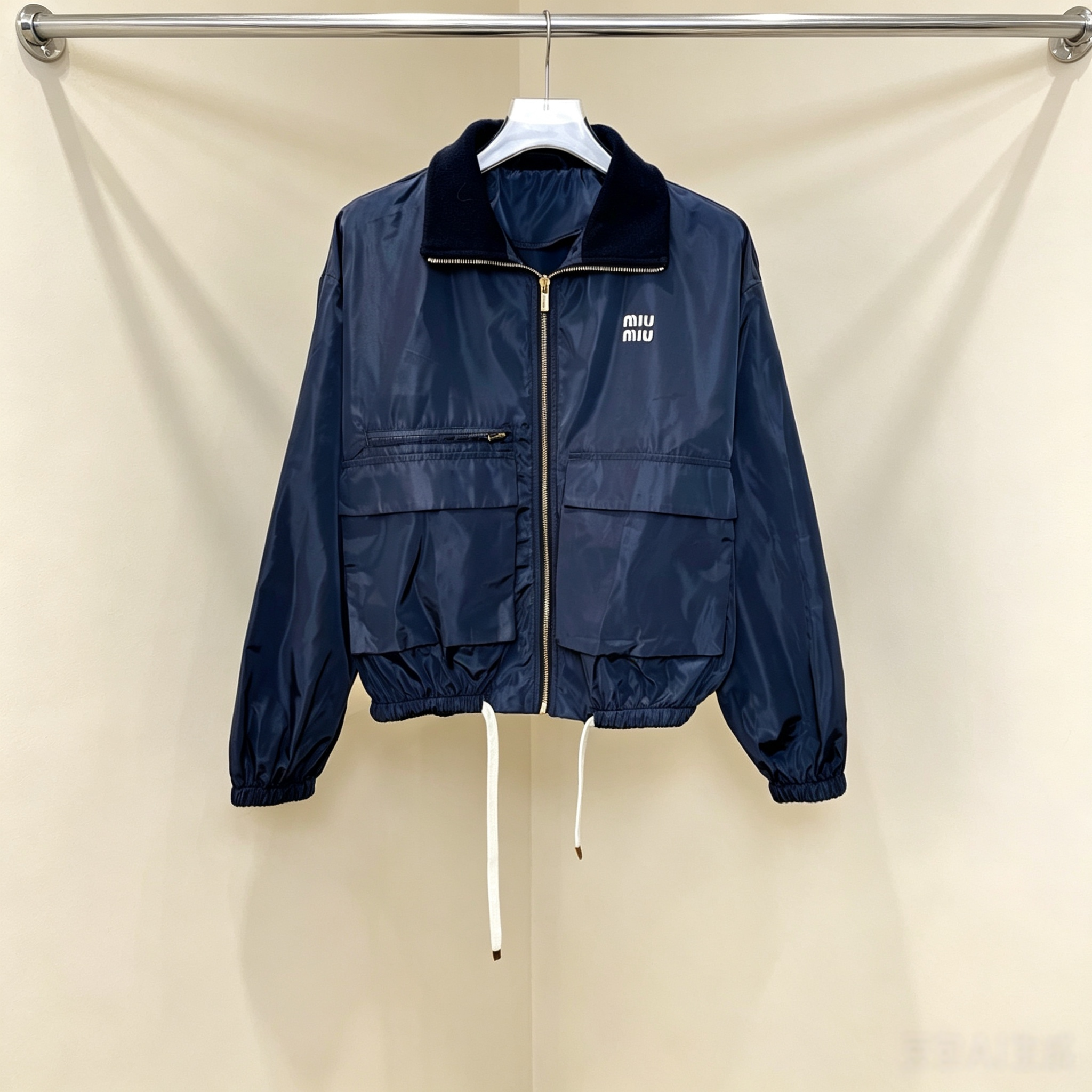 ミュウミュウ シャツ ジャケット?