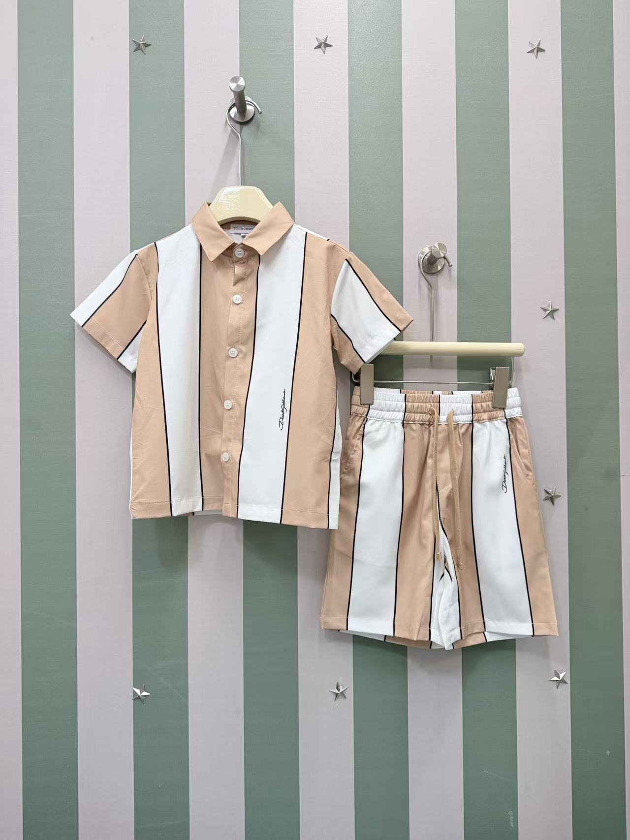 26SS夏新作 KID’S 服 ドルチェ&ガッバーナ 上下服 セットアップ 3枚