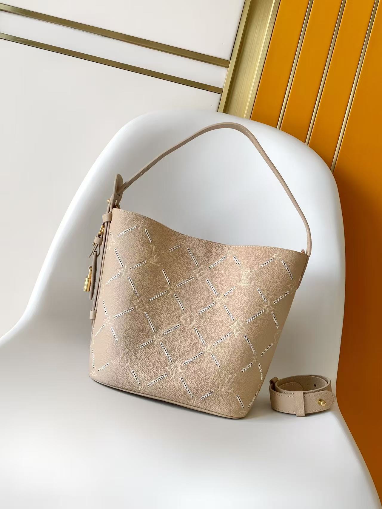 ルイヴィトンBB Bicolor オールイン Empreinte Leather
