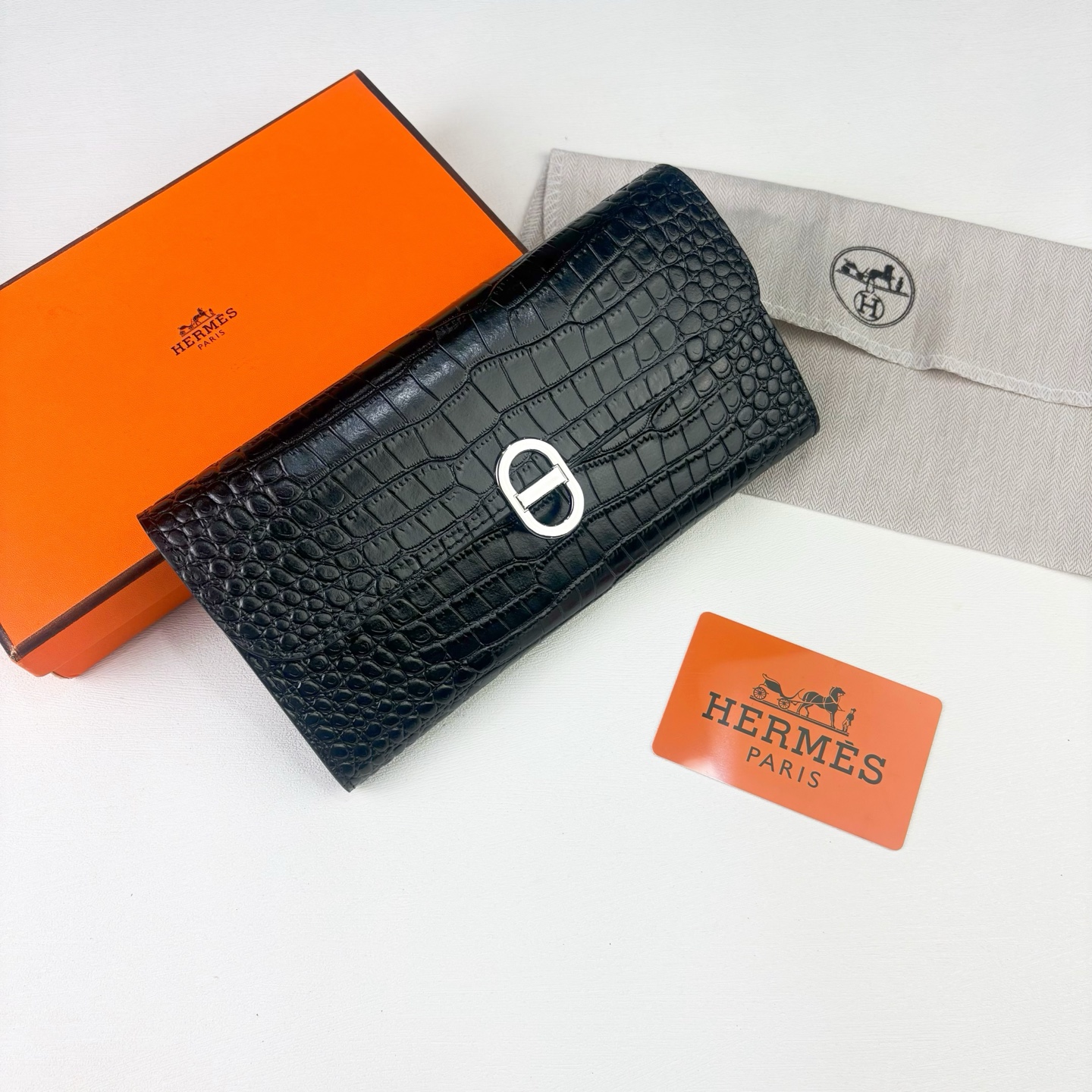 26SS最新作エルメス 財布 長財布 链附着財布 買取 2605