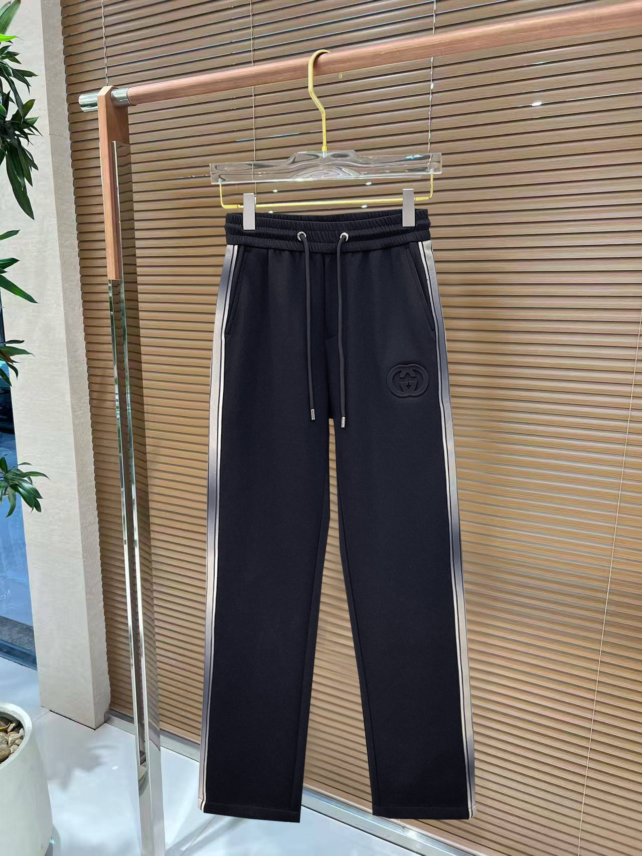 グッチ カジュアルパンツ ズボン メンズ