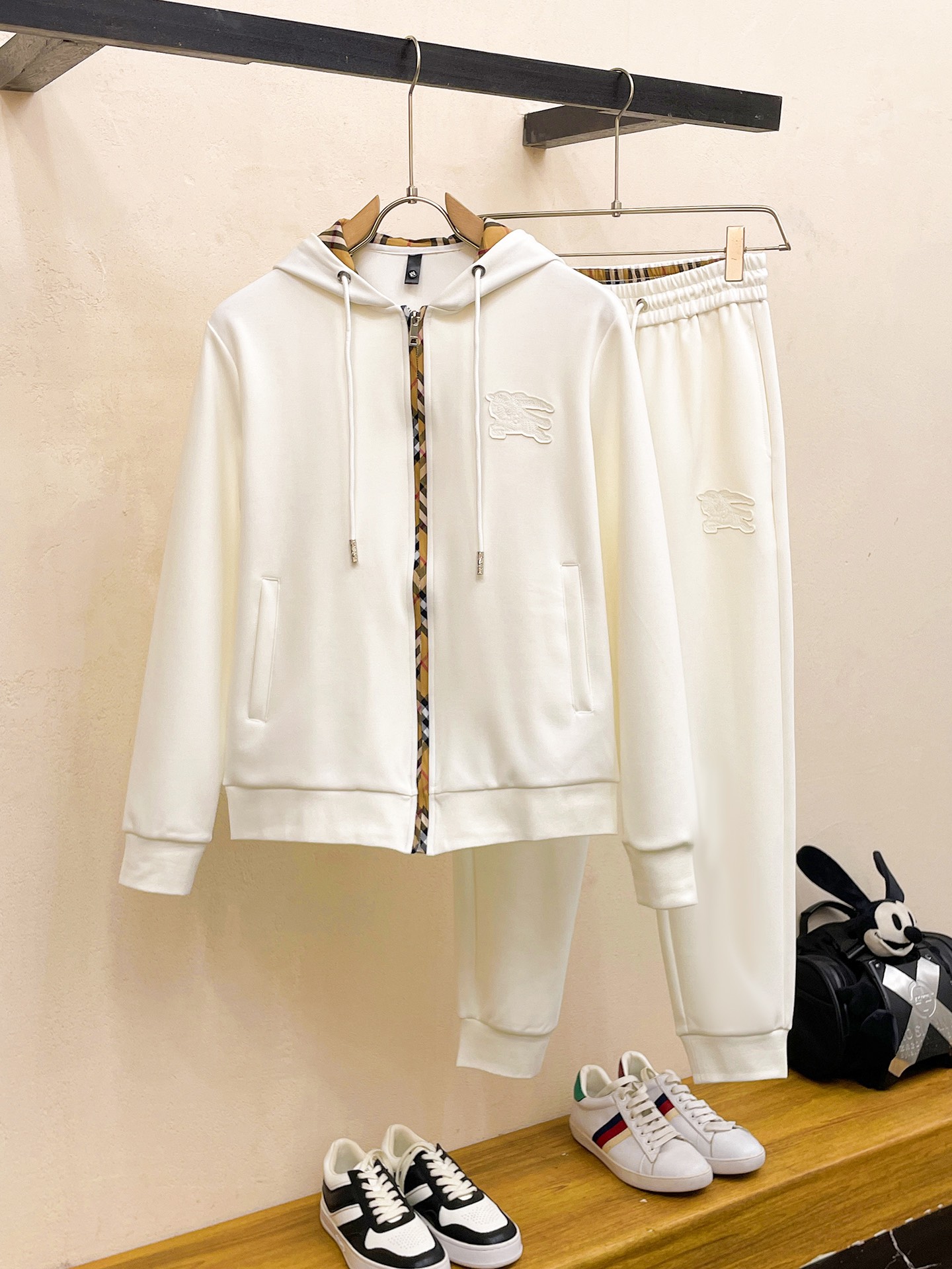 バーバリー 上下服 セットアップ  メンズ