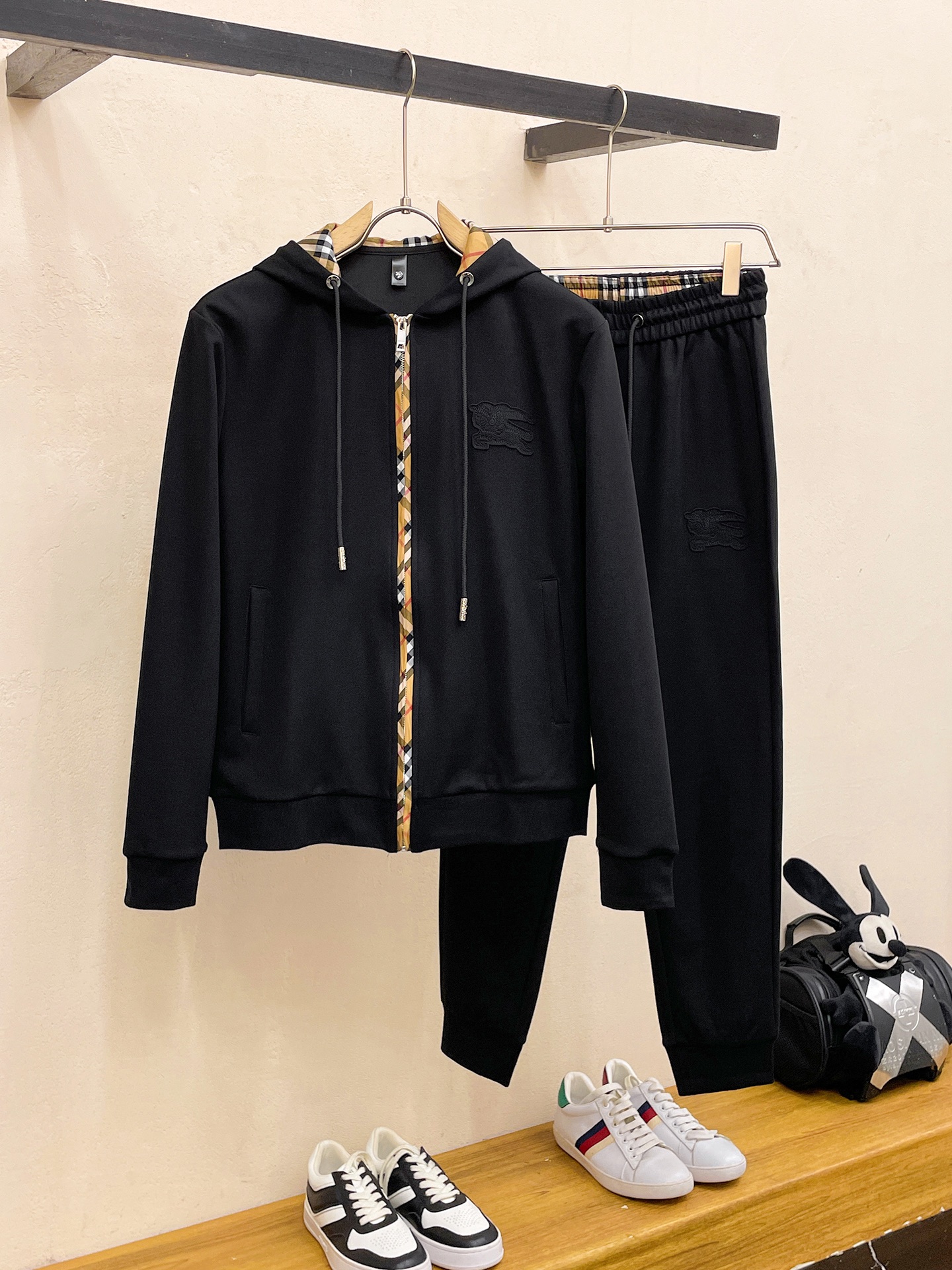 バーバリー 上下服 セットアップ  メンズ
