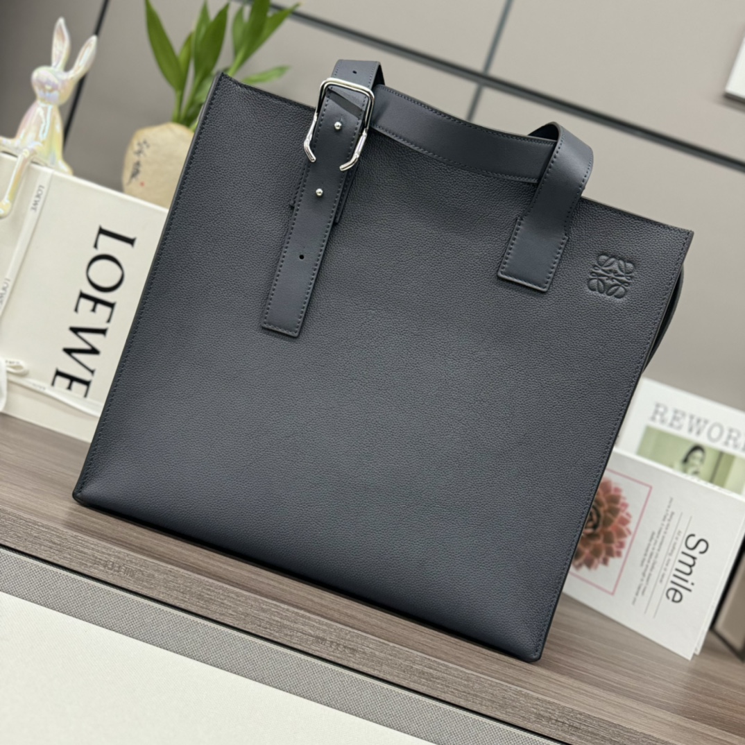 【新品値下受付】ロエベ バッグ 鞄 カバンAnagram 2605