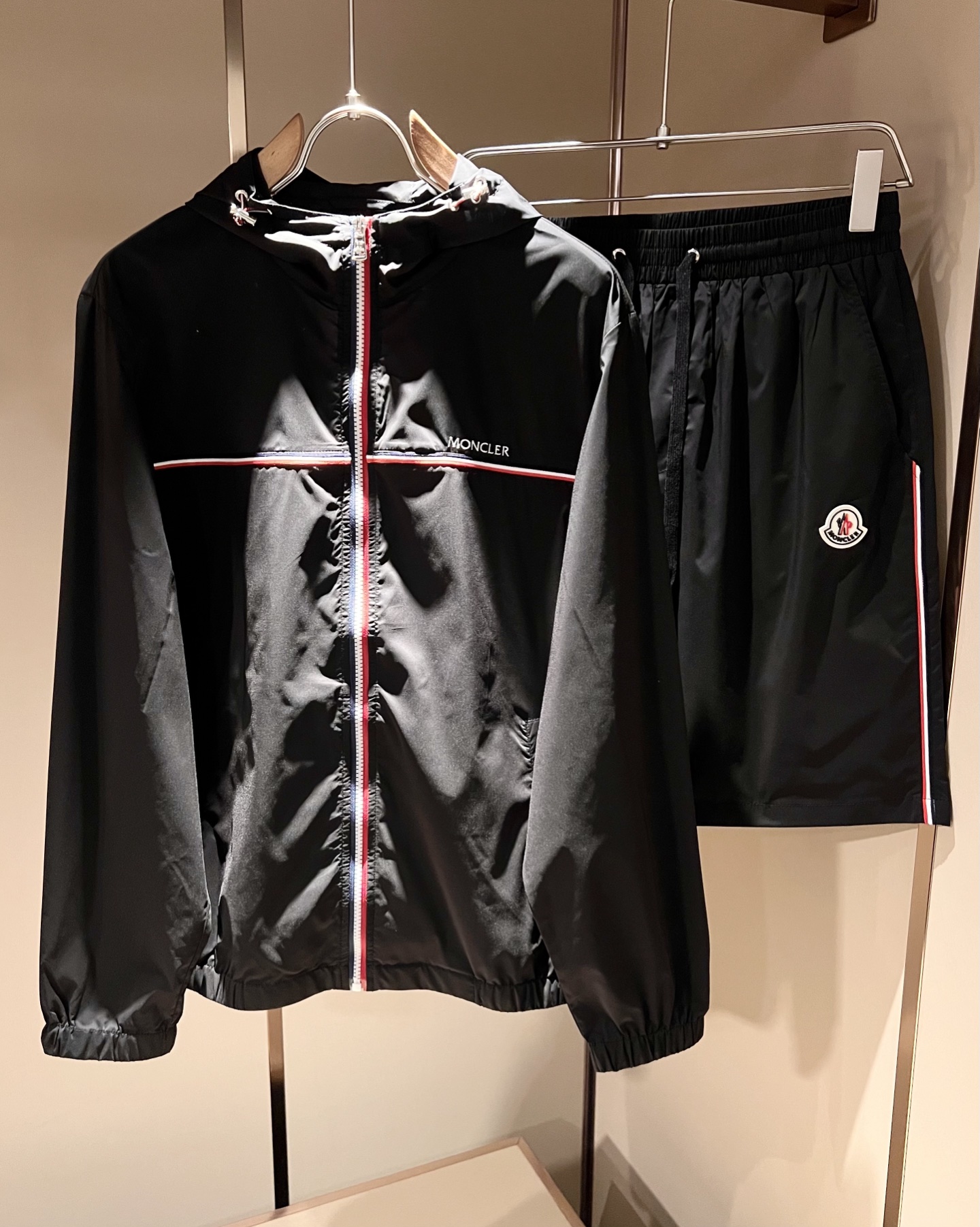 26SS服通販 モンクレール 上下服 セットアップ