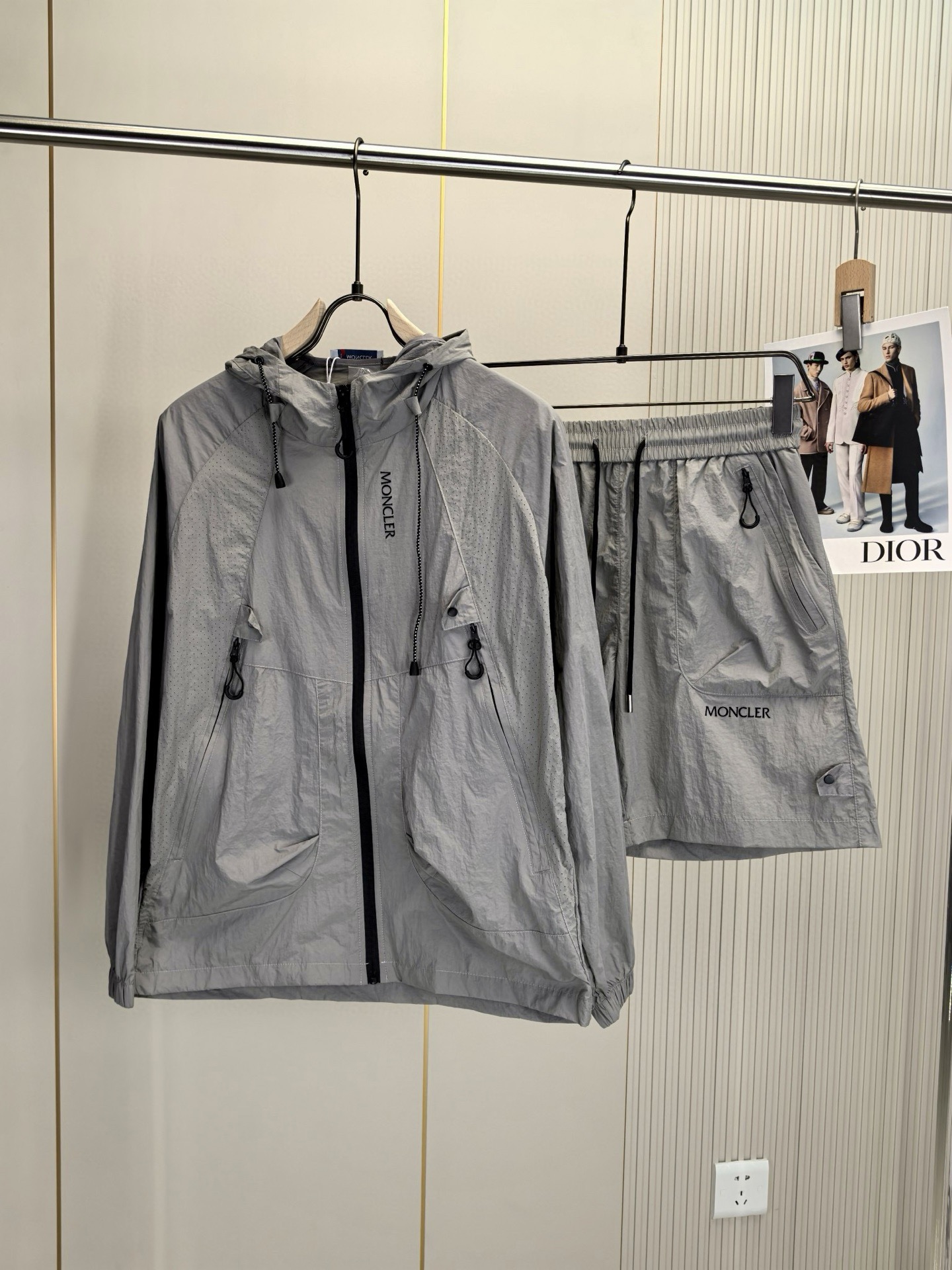 26SS服通販 モンクレール 上下服 セットアップ