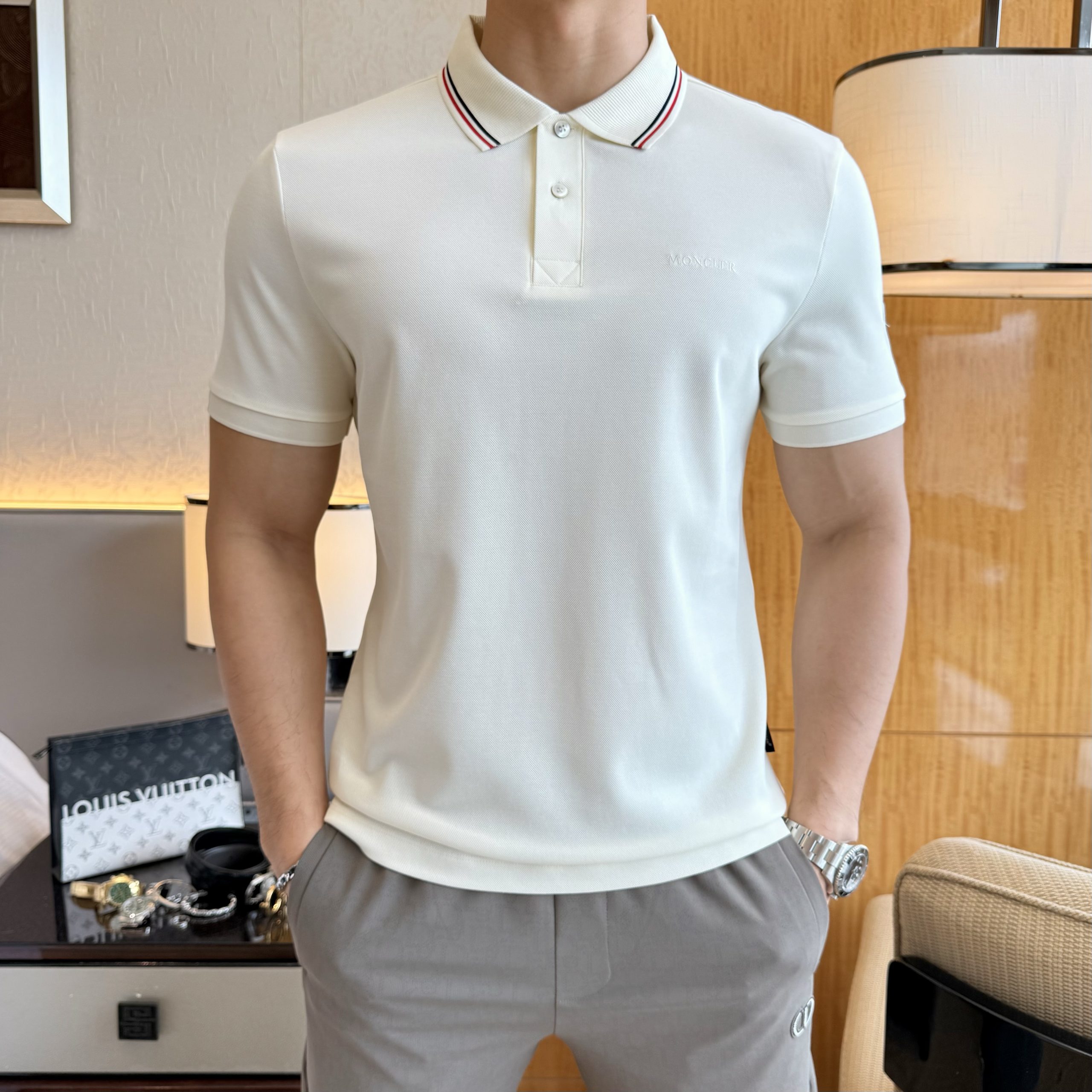モンクレール 半袖Tシャツ トップス  メンズ
