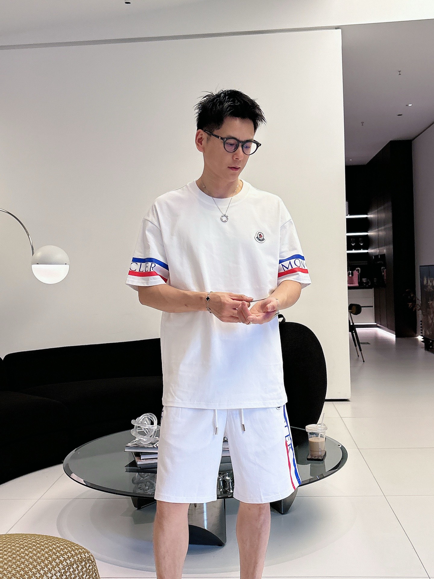 モンクレール 上下服 セットアップ 恋人