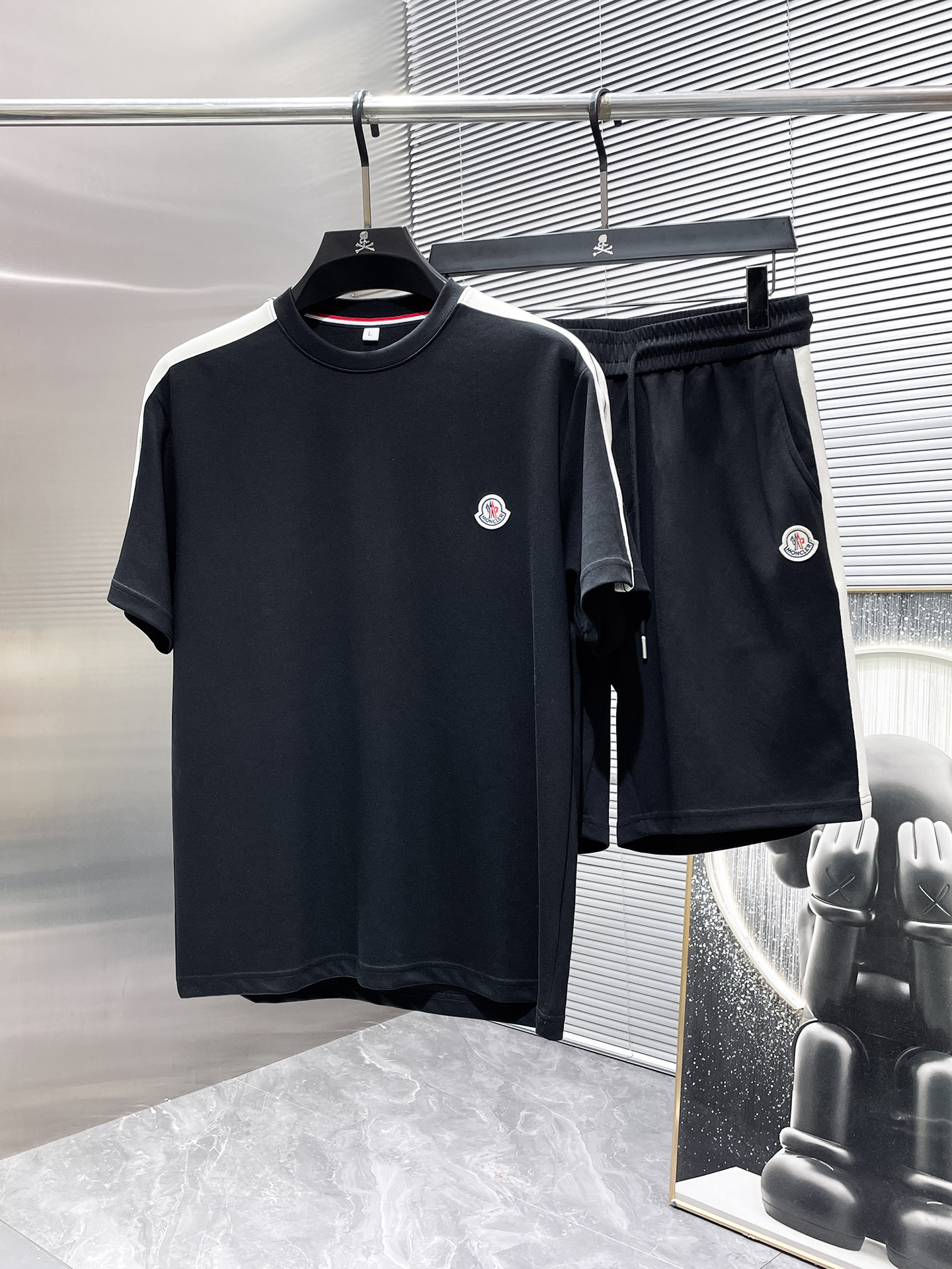モンクレール 上下服 セットアップ