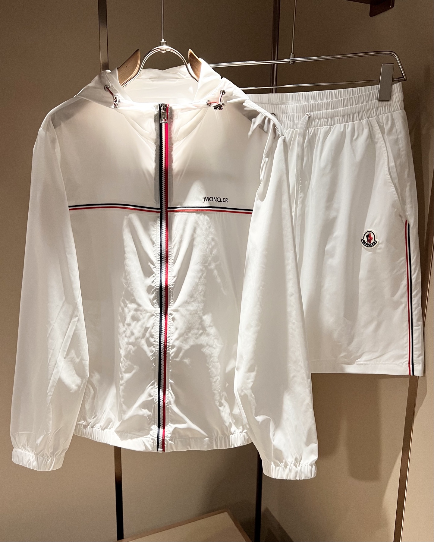 26SS服通販 モンクレール 上下服 セットアップ