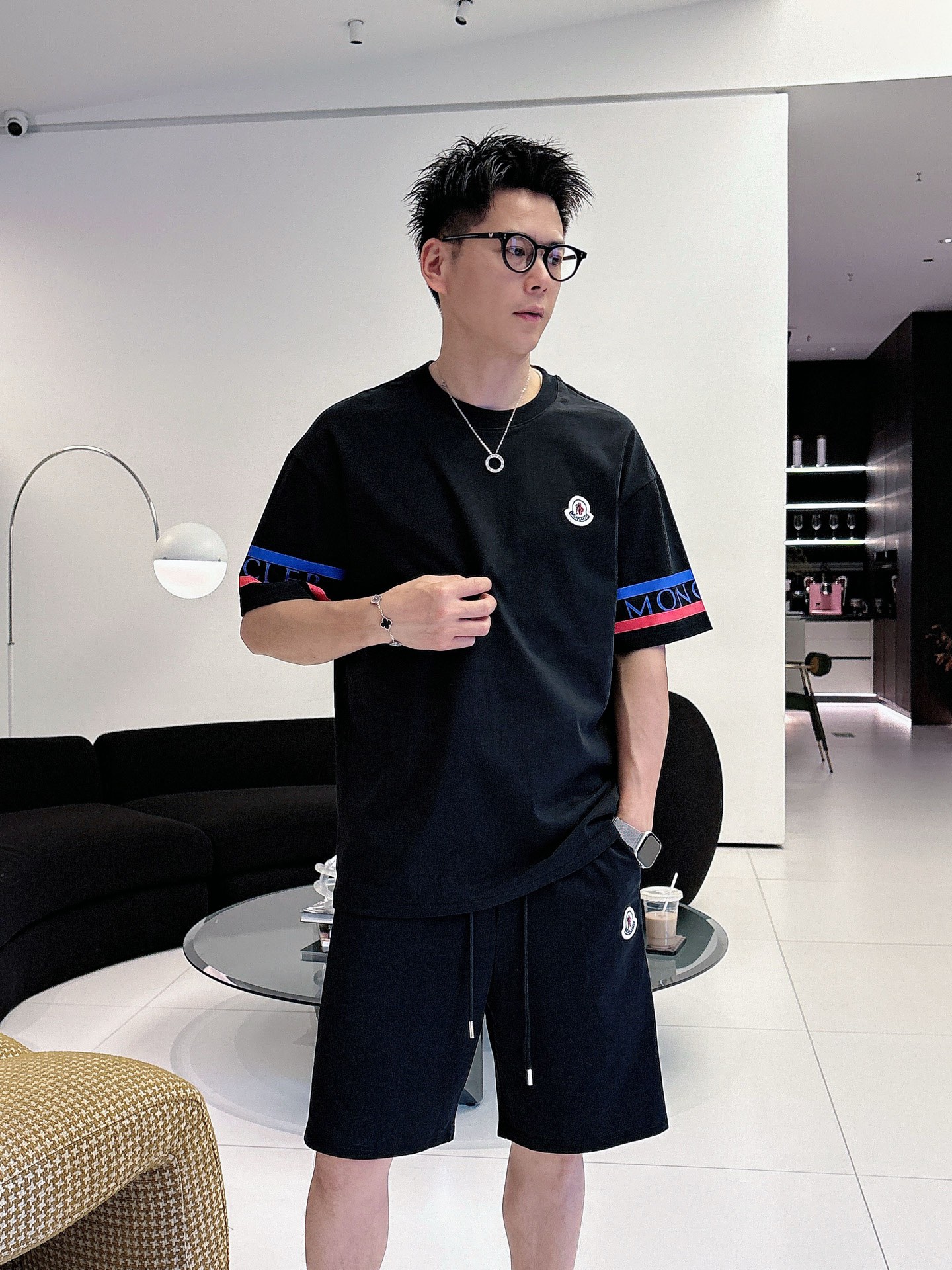 モンクレール 上下服 セットアップ 恋人