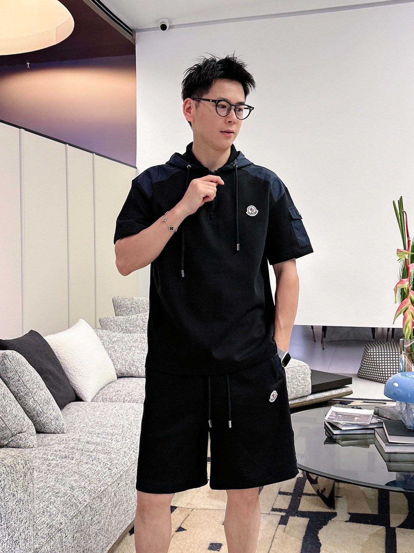 モンクレール 上下服 セットアップ 恋人