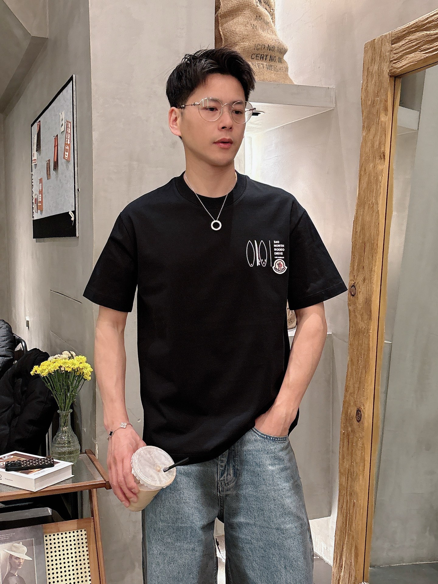 モンクレール 半袖Tシャツ トップス  メンズ