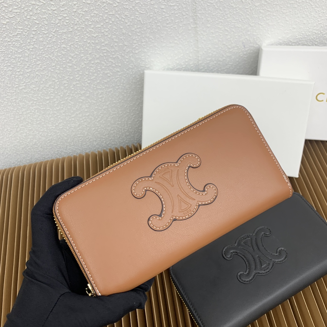 セリーヌ?TRIOMPHEラウンドファスナー式財布 2605XSJ00-10543-2