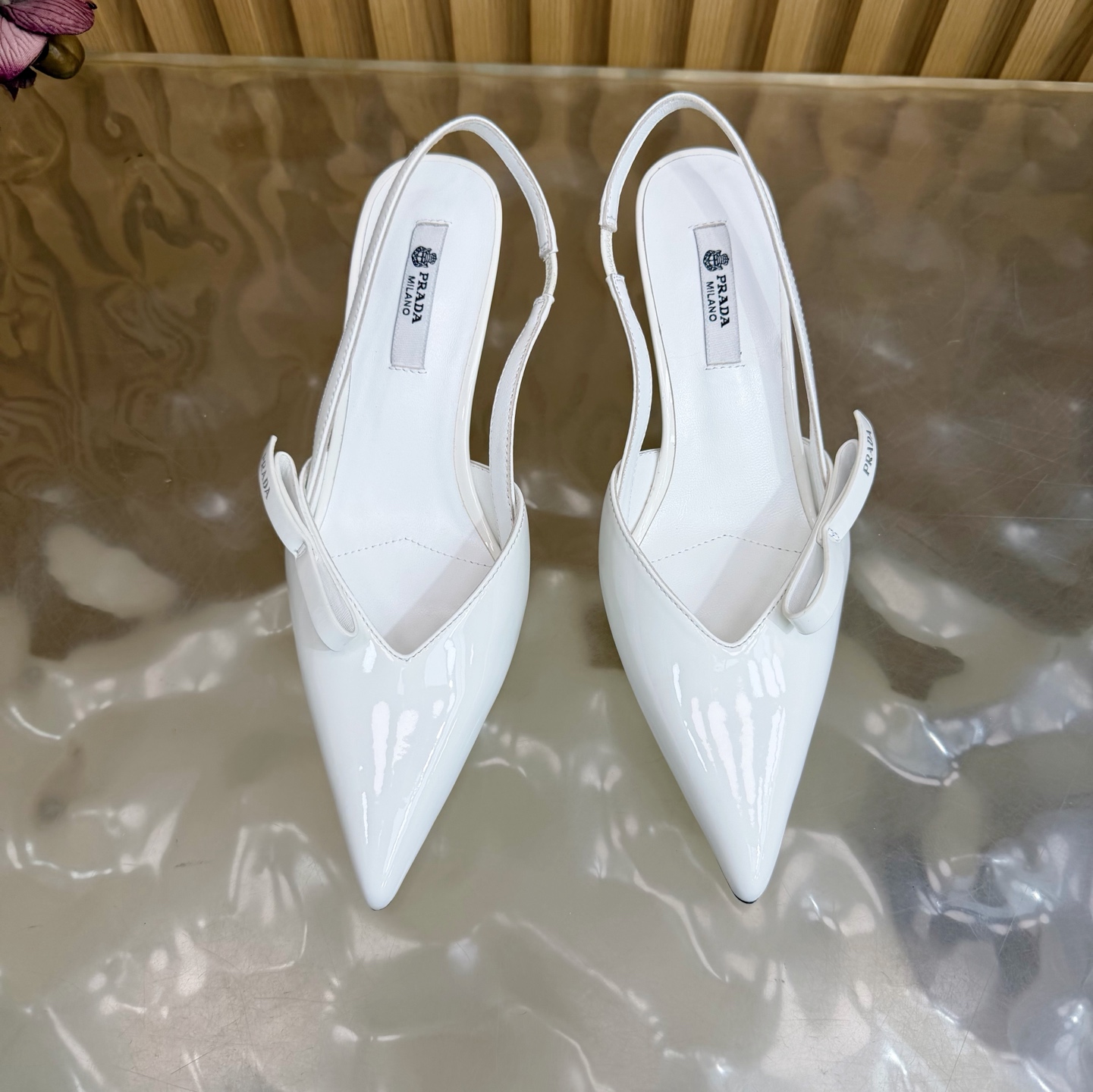 人気新品通販 プラダ シューズ ヒールパンプス 婦人着