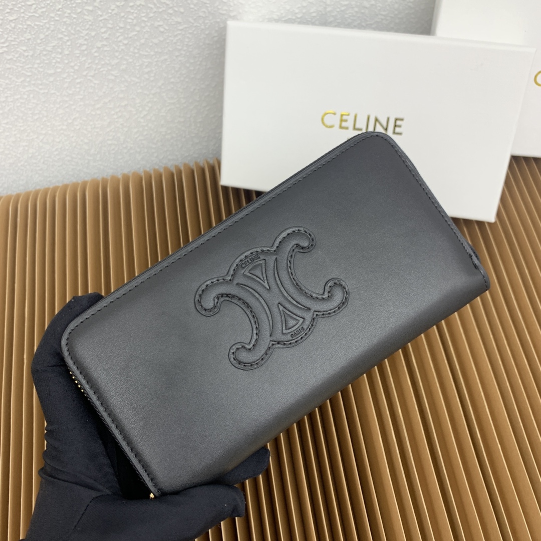 セリーヌ TRIOMPHEラウンドファスナー式財布 2605XSJ00-10543-3