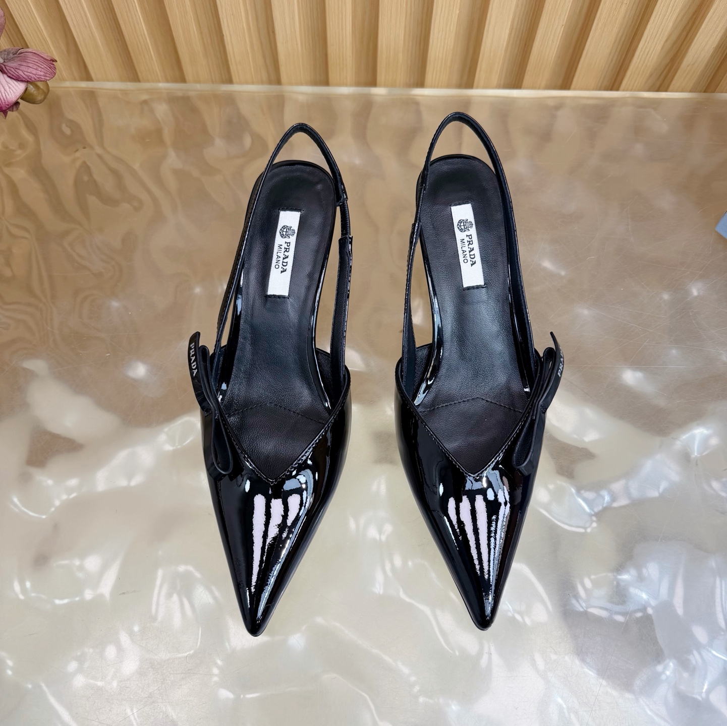 人気新品通販 プラダ シューズ ヒールパンプス 婦人着