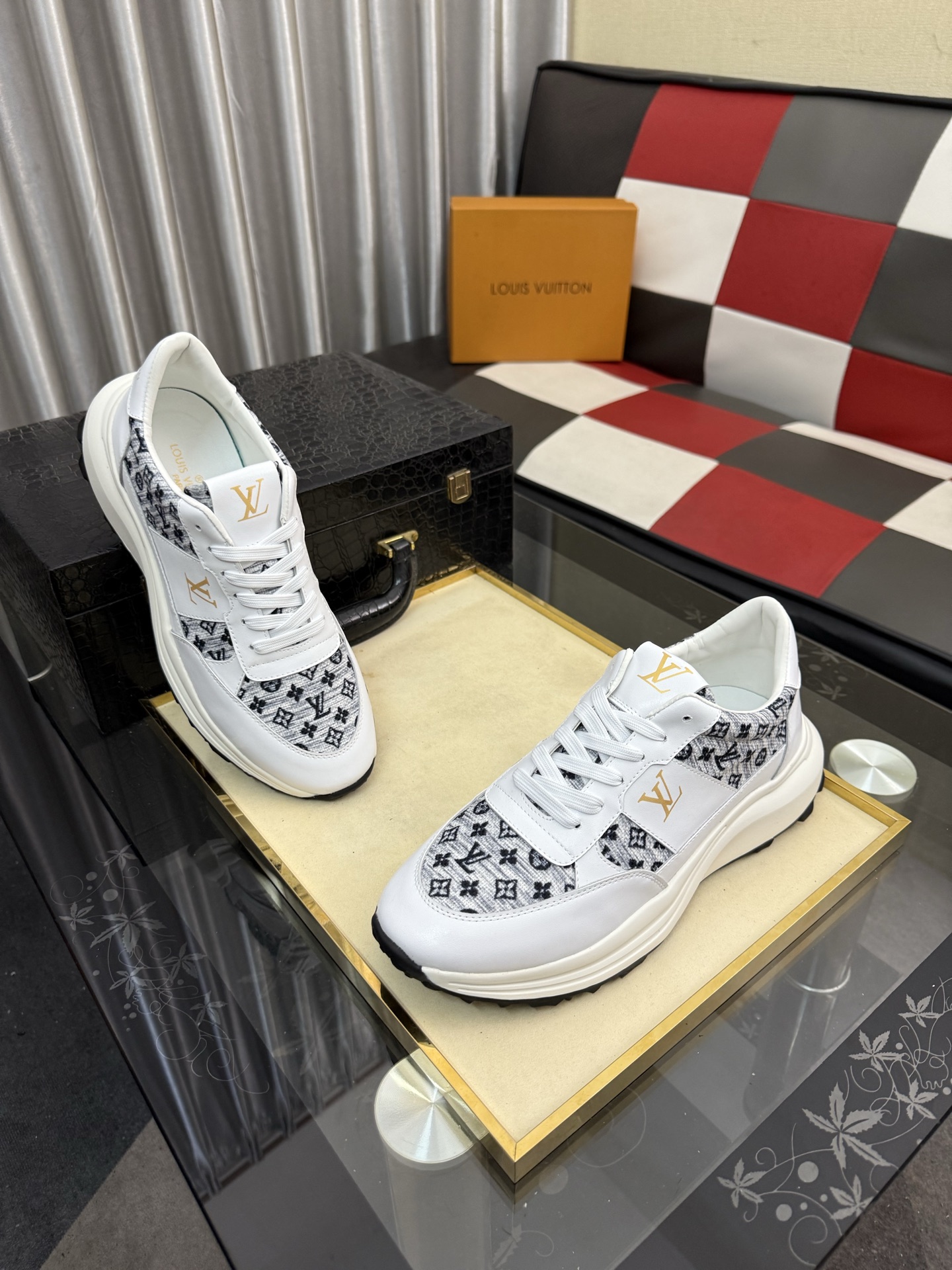 特別価格★美品★ ルイヴィトン靴 安全靴 スニーカー メンズ