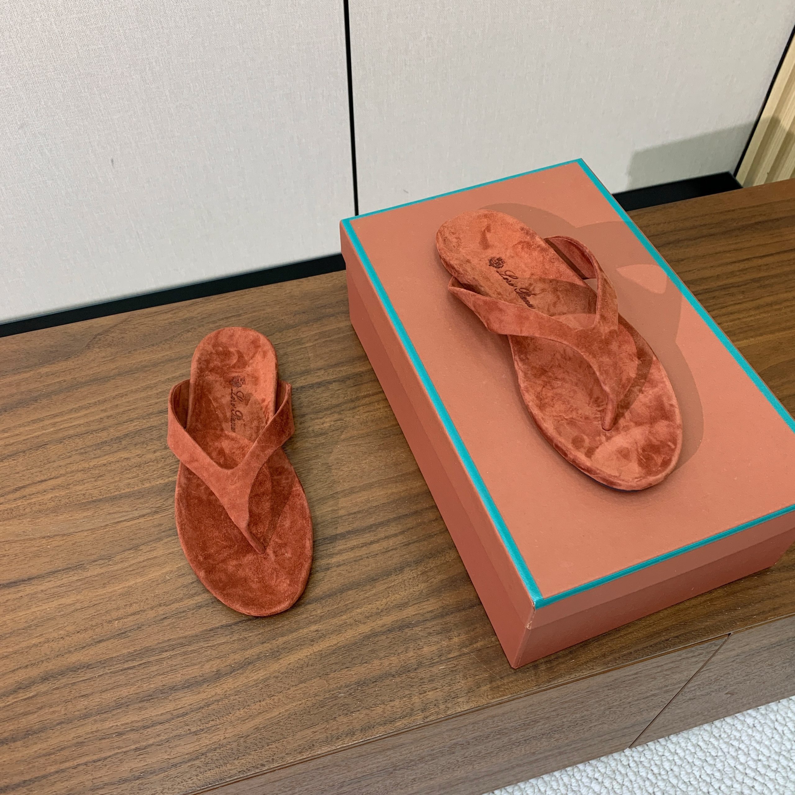 2026靴通販 ロロ ピアーナ ミュール サンダル レディース