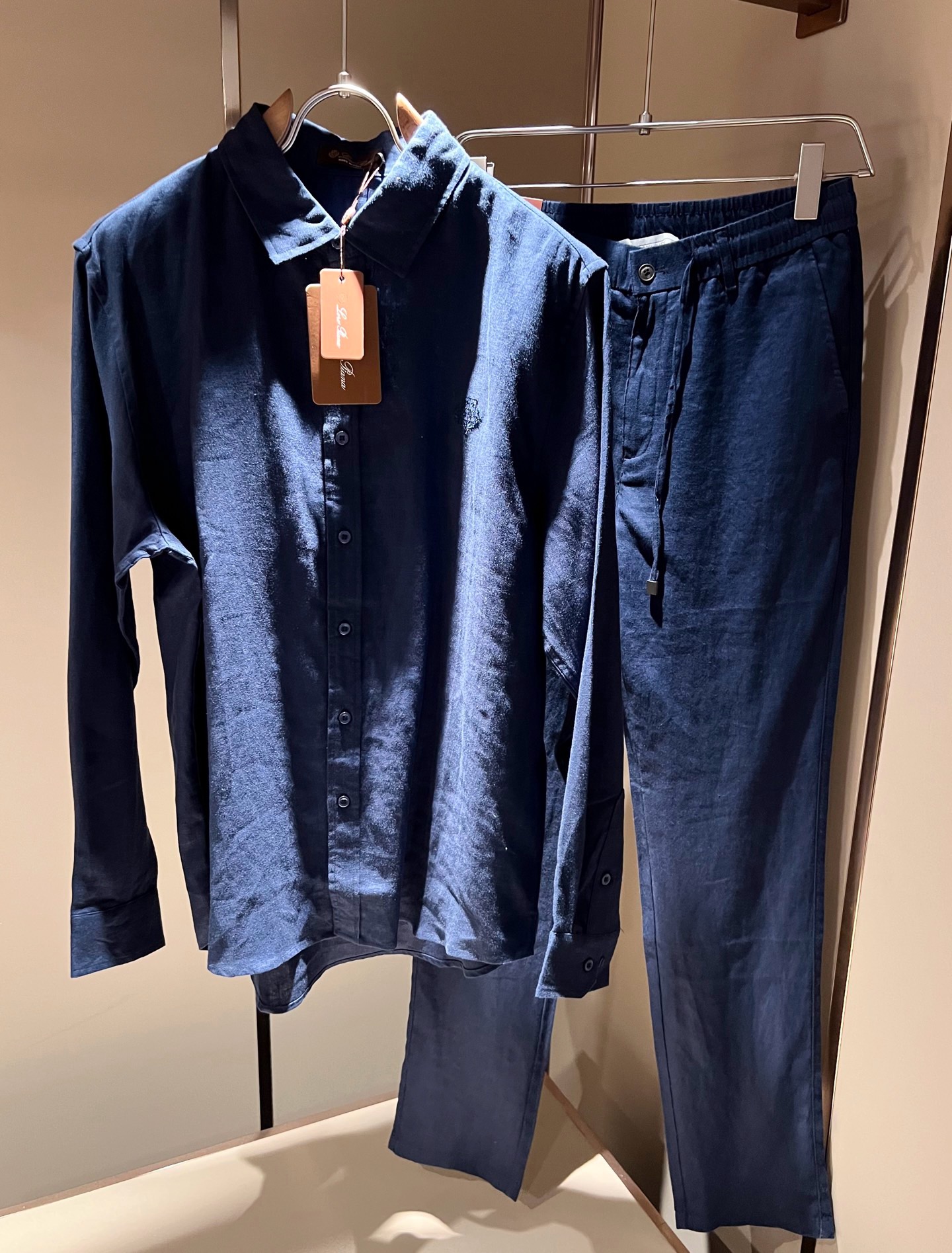 ロロ ピアーナ 上下服 セットアップ メンズ