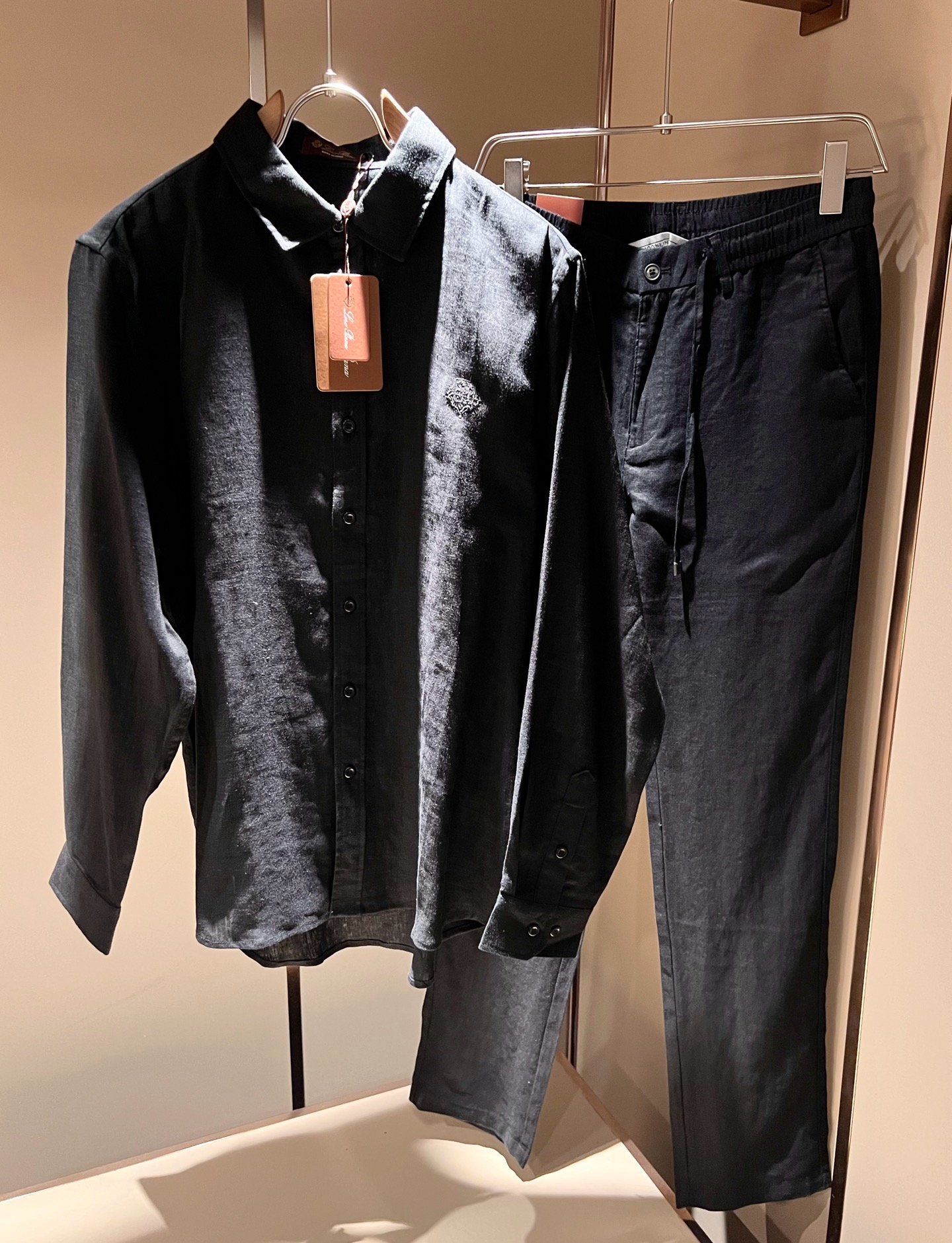 ロロ ピアーナ 上下服 セットアップ メンズ