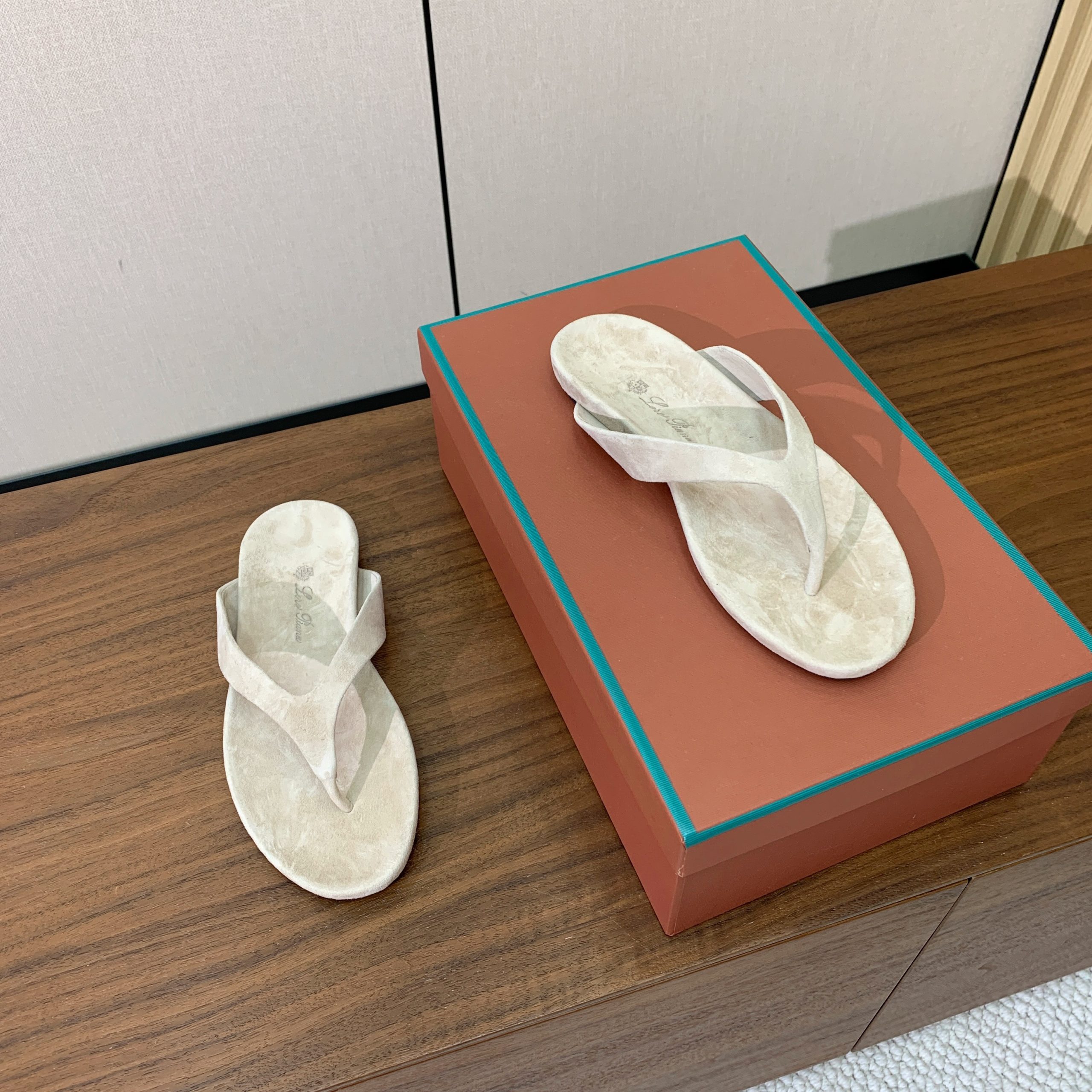2026靴通販 ロロ ピアーナ ミュール 夏着 サンダル メンズ