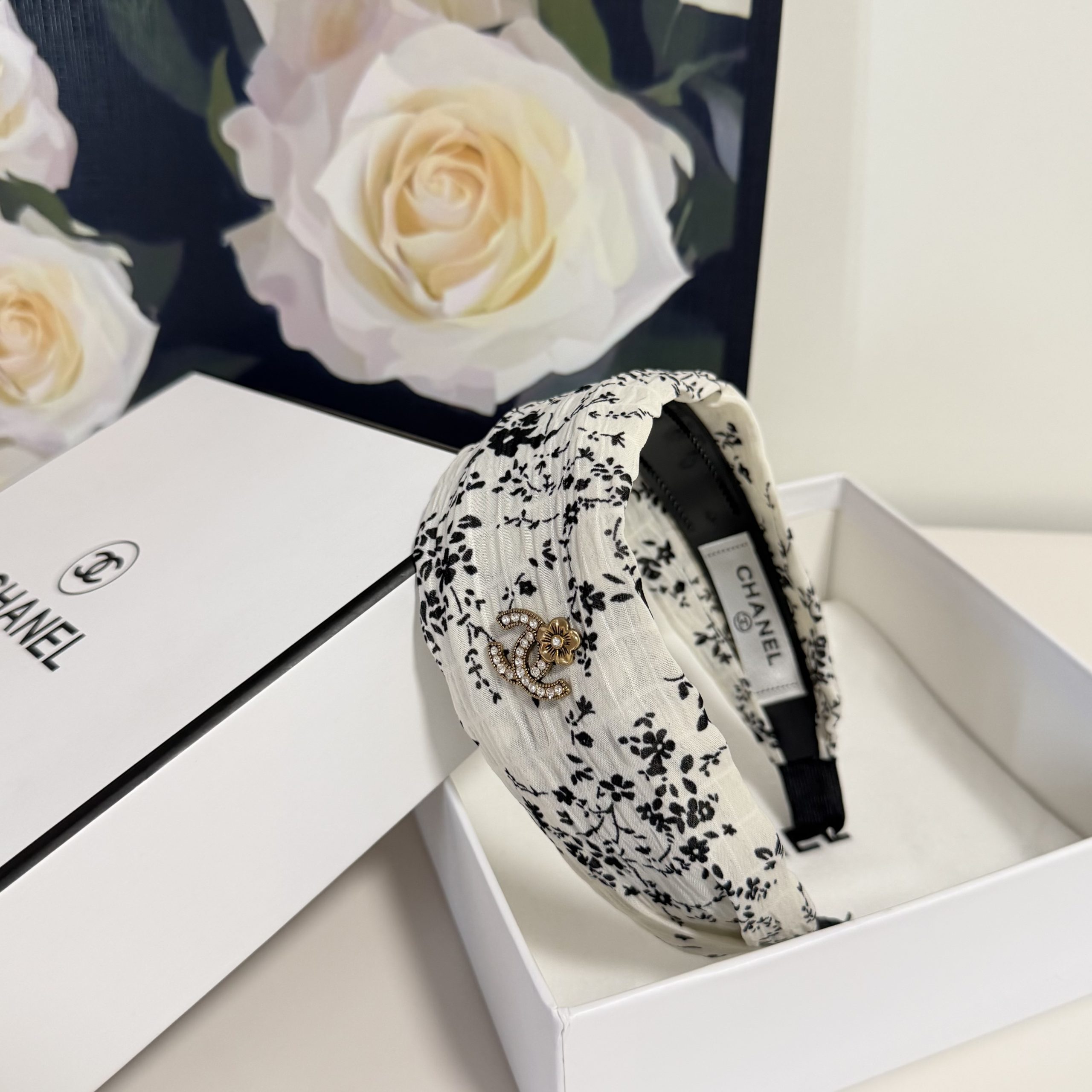 シャネル 新品 小物 髪飾りカチューシャ