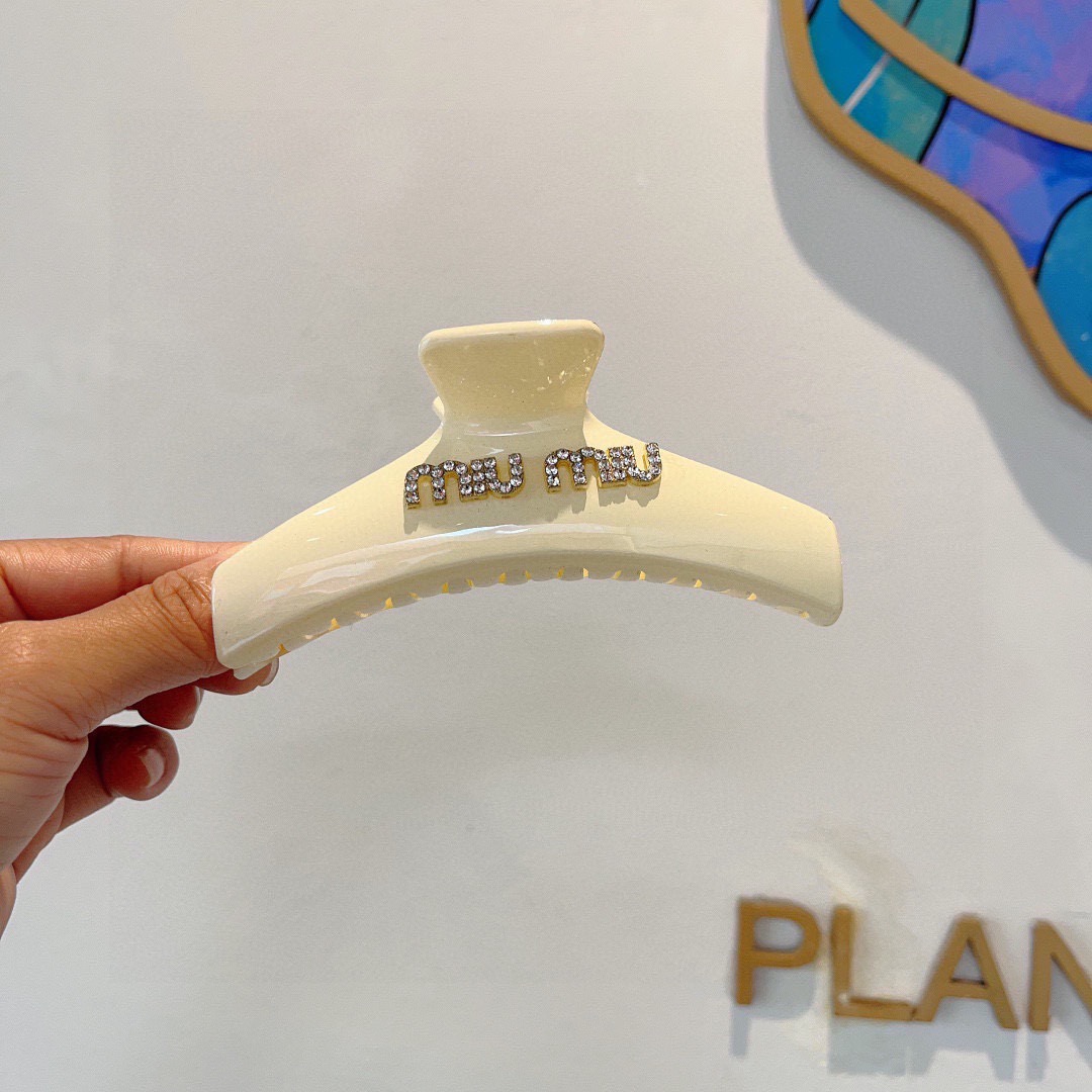 ミュウミュウ 新品 小物 髪飾りカチューシャ